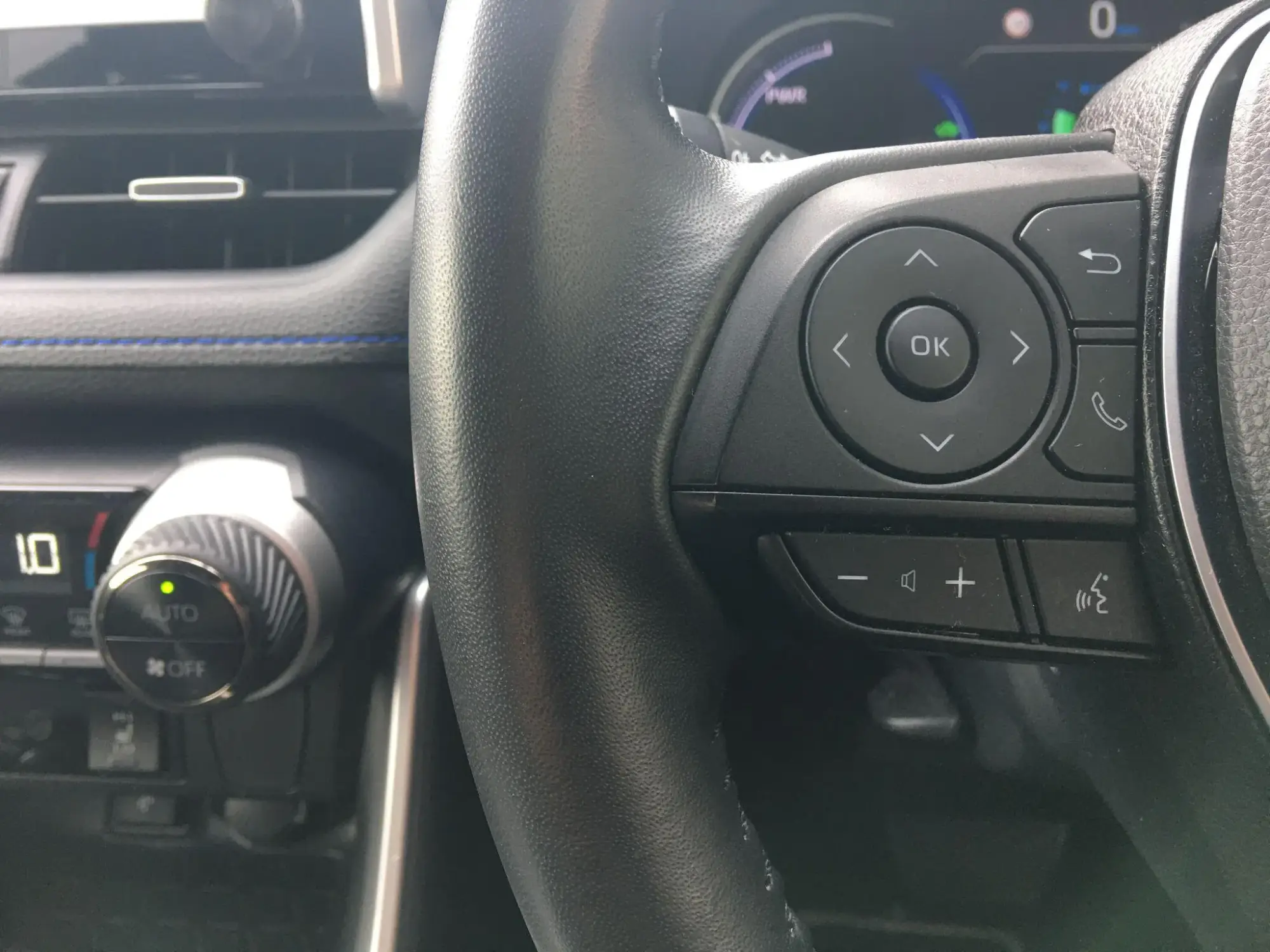 Toyota RAV4 Image 36