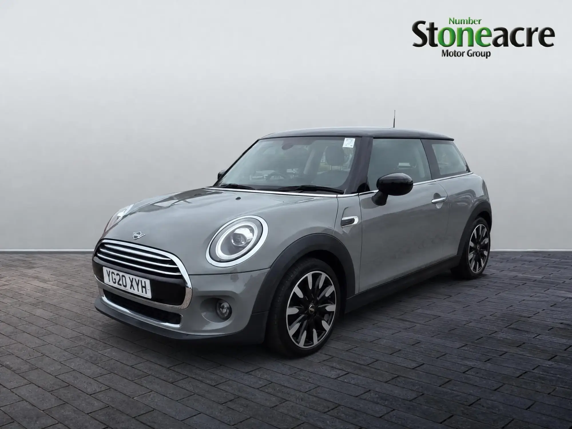 MINI Hatch 1.5 Cooper Exclusive Euro 6 (s/s) 3dr YG20XYH Image 3 MINI Hatch 1.5 Cooper Exclusive Euro 6 (s/s) 3dr YG20XYH Image 3