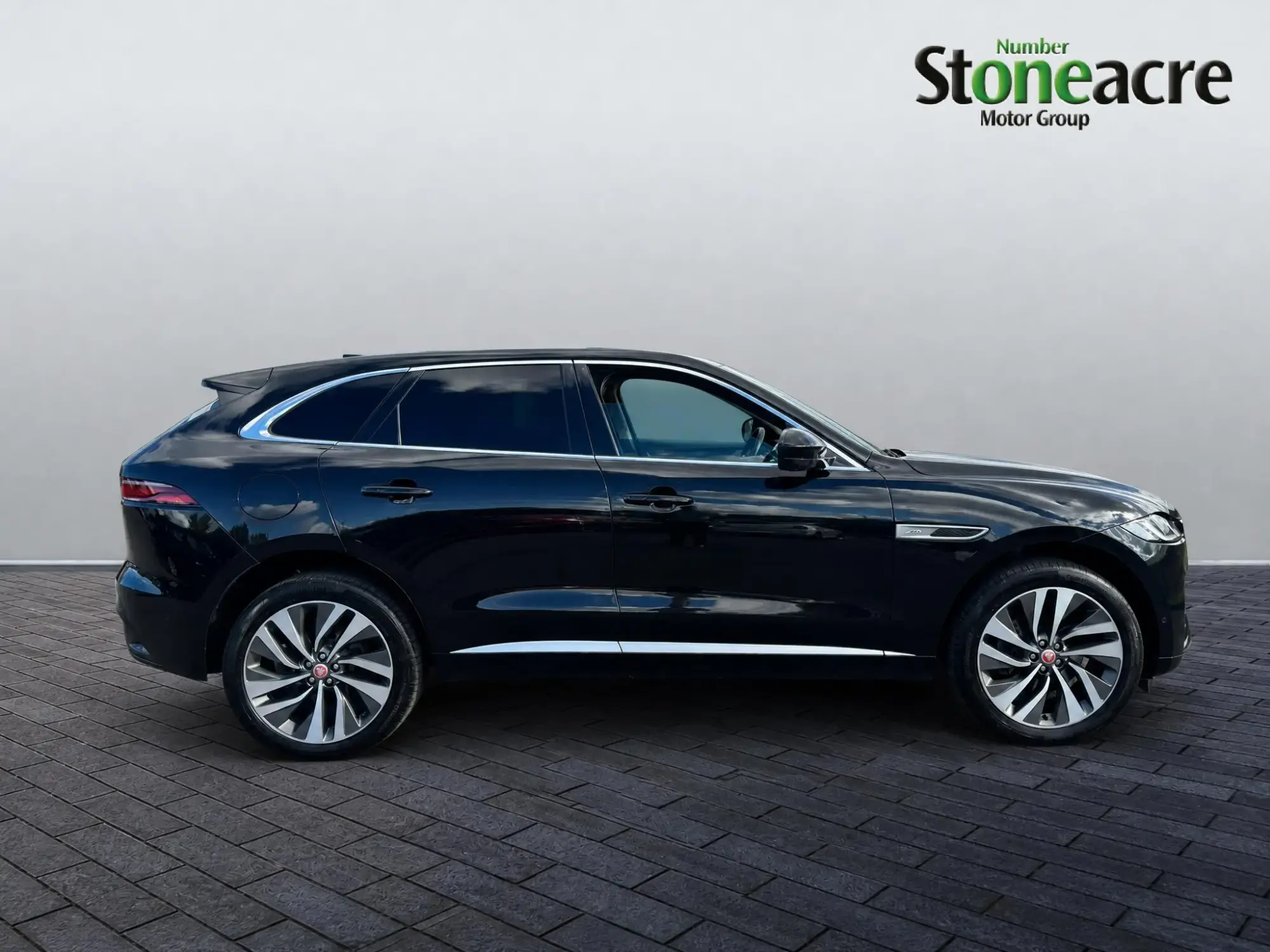 Jaguar F-Pace Image 7 Jaguar F-Pace Image 7