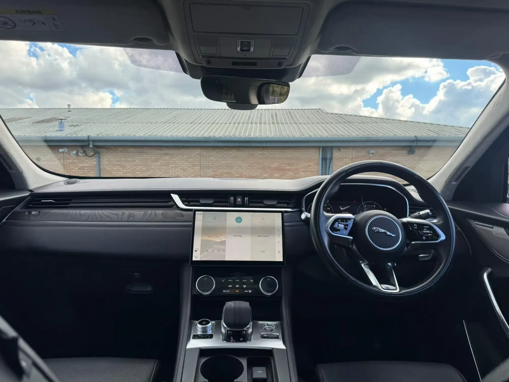Jaguar F-Pace Image 9 Jaguar F-Pace Image 9