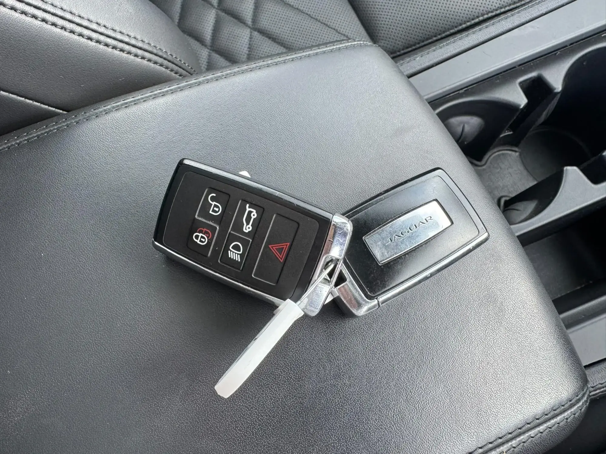 Jaguar F-Pace Image 16 Jaguar F-Pace Image 16
