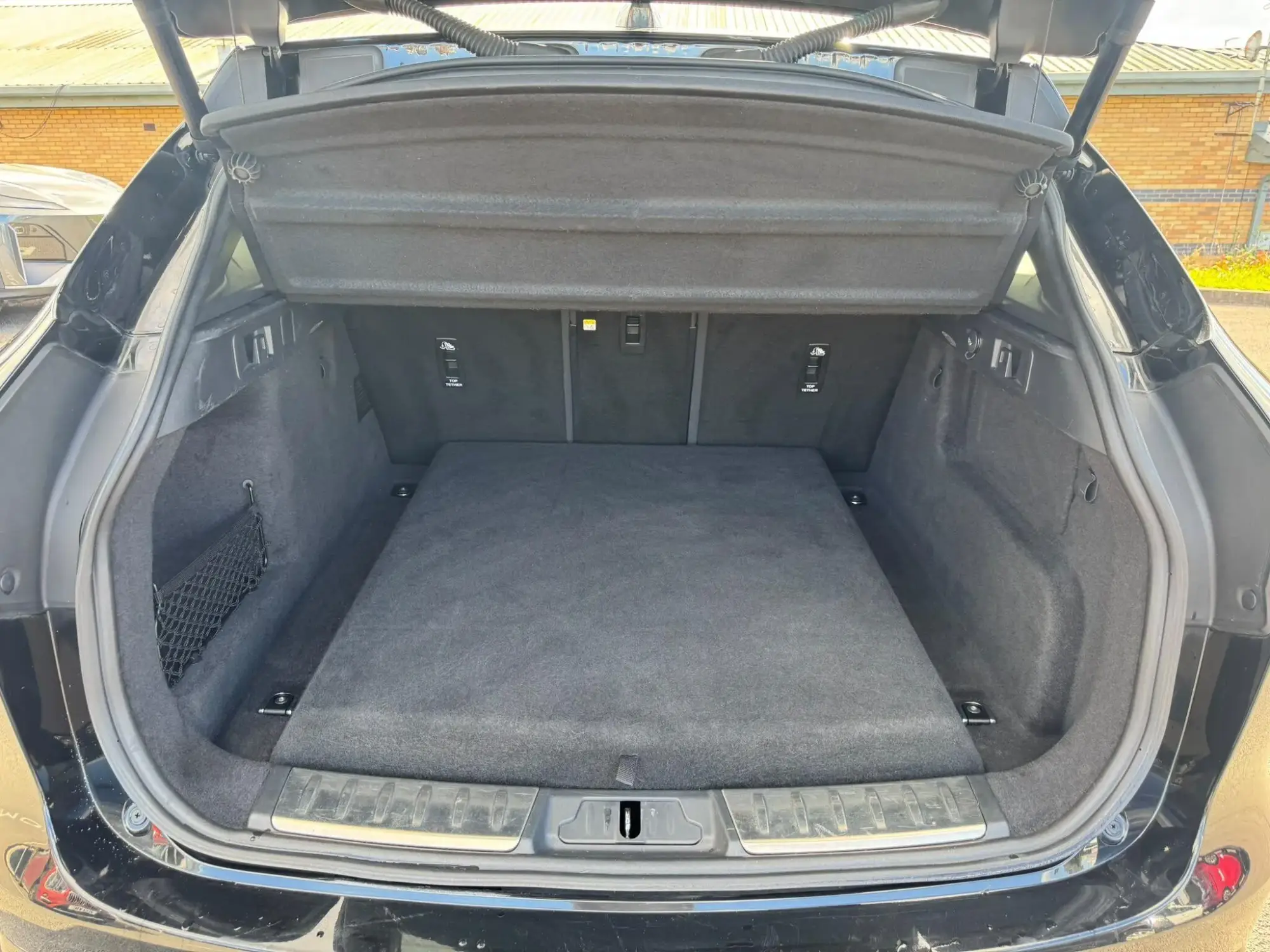 Jaguar F-Pace Image 20 Jaguar F-Pace Image 20