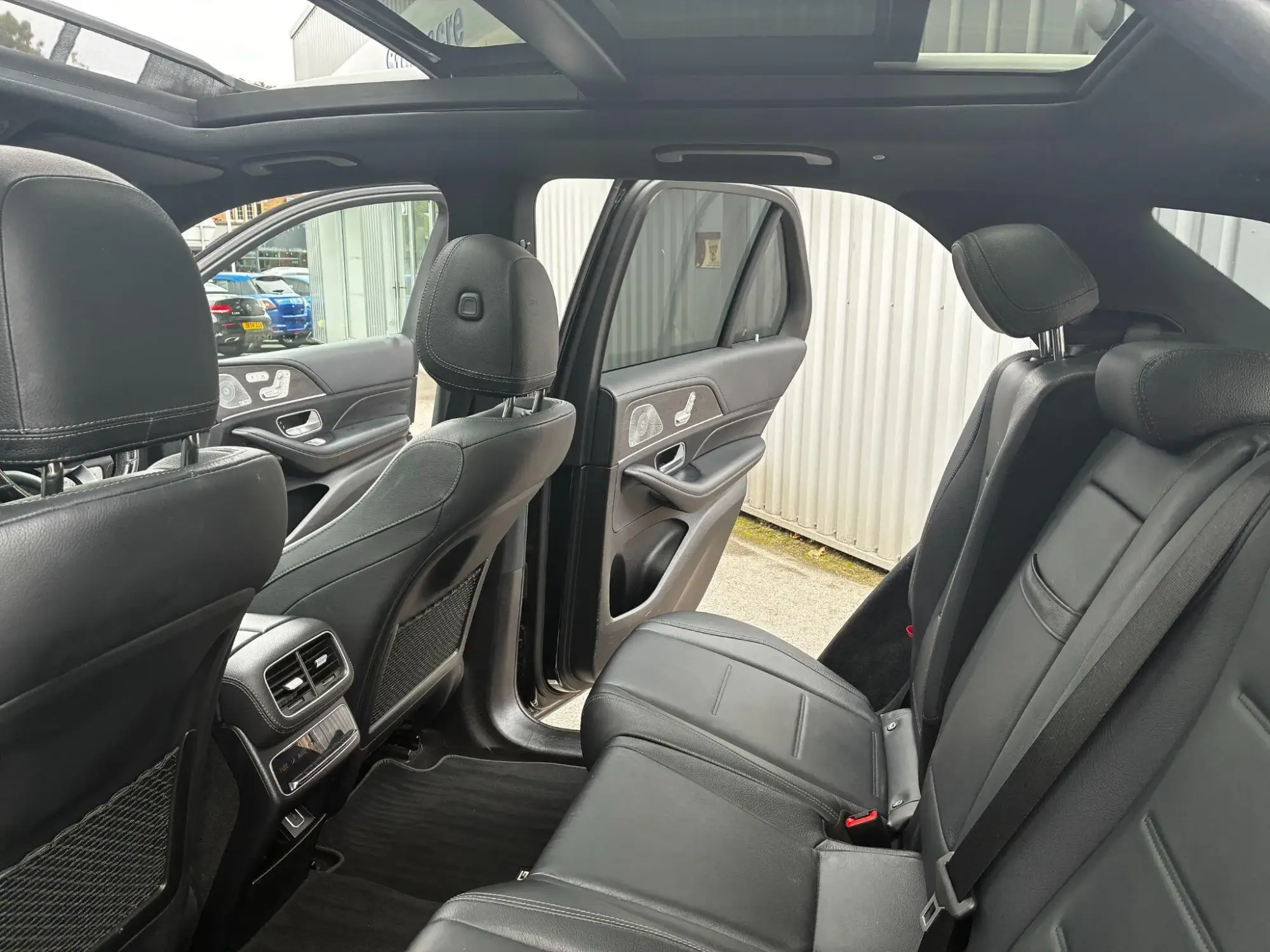 Mercedes-Benz GLE Image 27 Mercedes-Benz GLE Image 27
