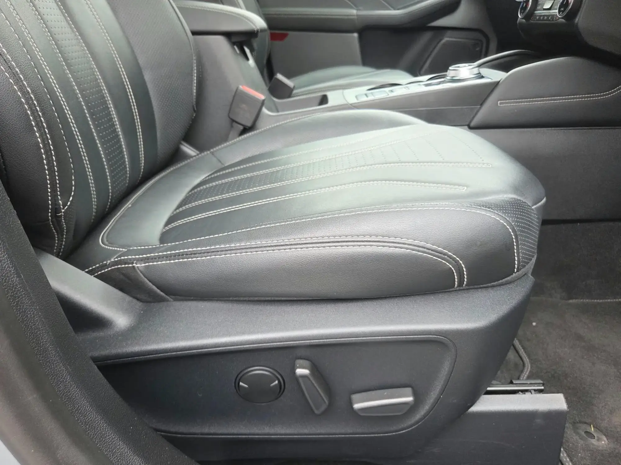 Ford Kuga Hybrid Image 14 Ford Kuga Hybrid Image 14