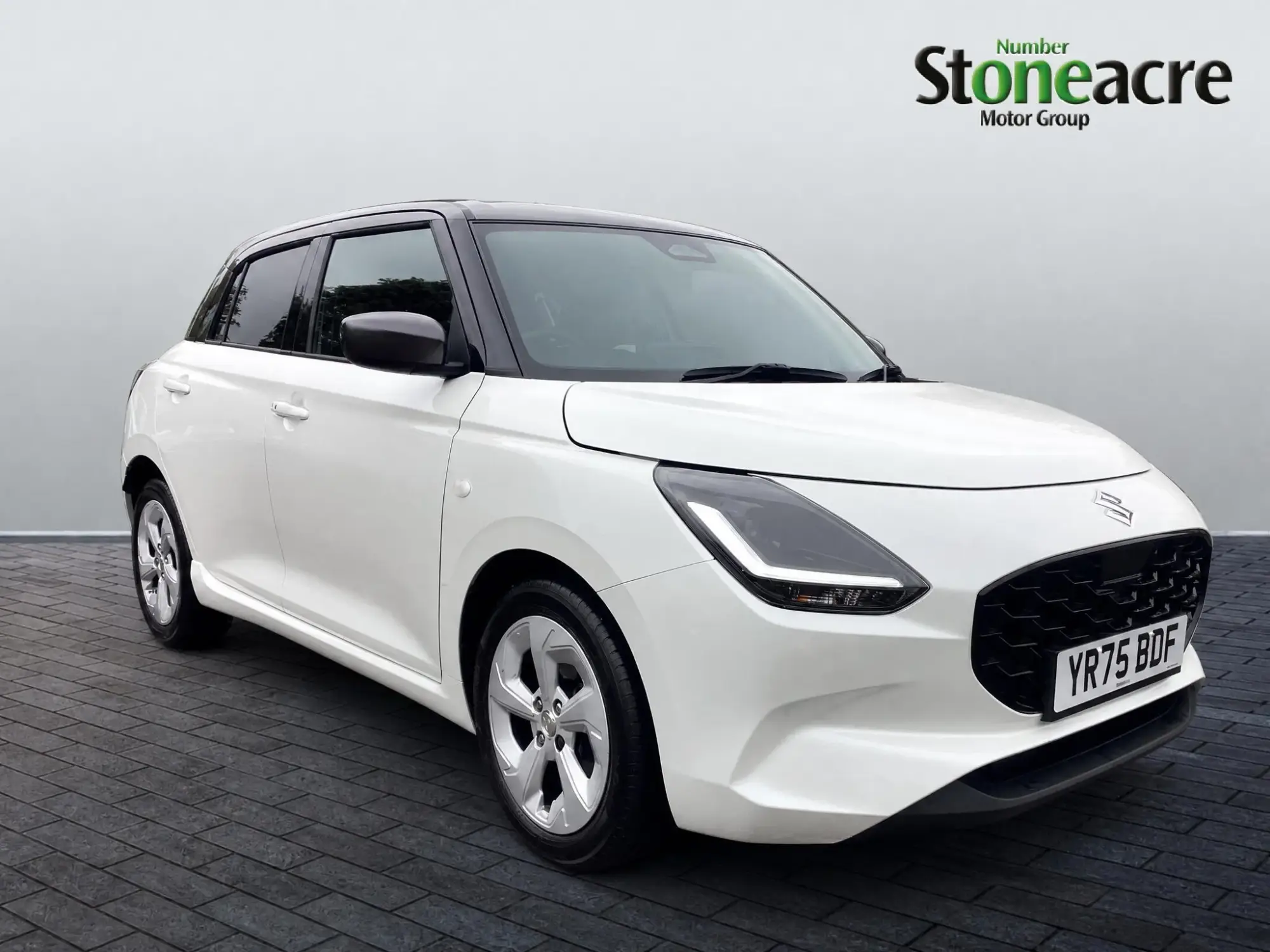 Suzuki Swift Image 1
