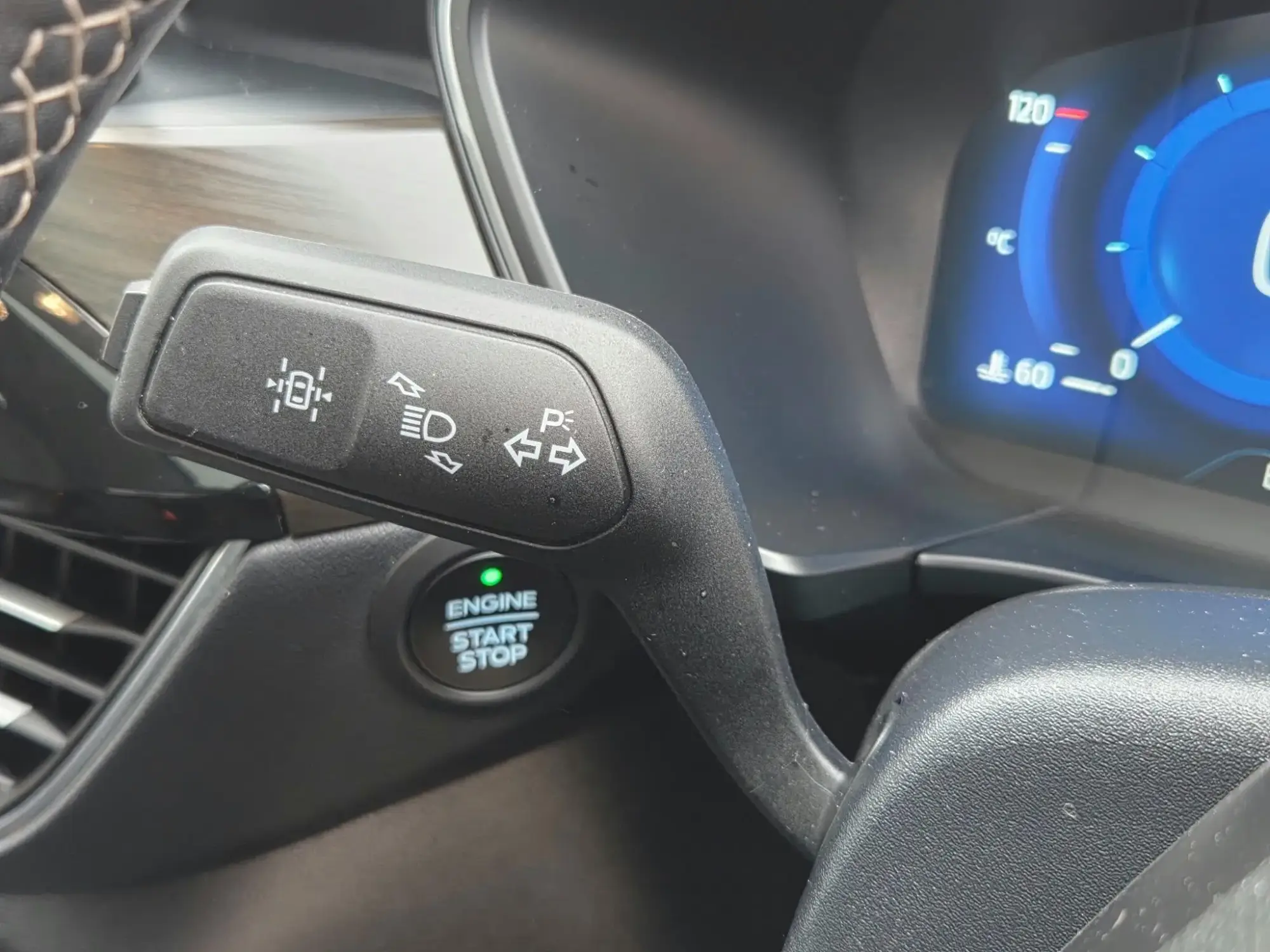 Ford Kuga Hybrid Image 22 Ford Kuga Hybrid Image 22