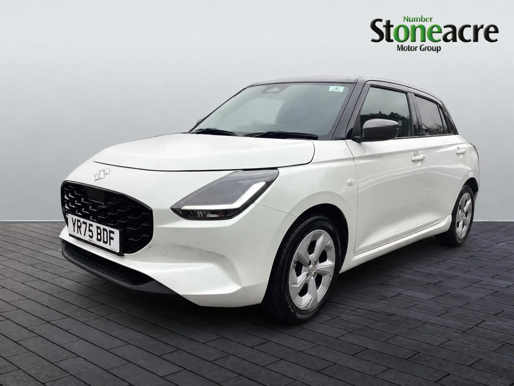 Suzuki Swift Image 8