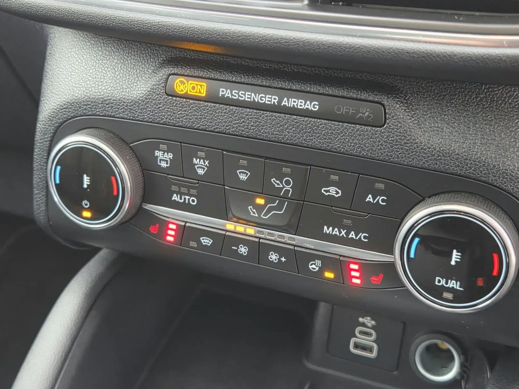 Ford Kuga Hybrid Image 29 Ford Kuga Hybrid Image 29