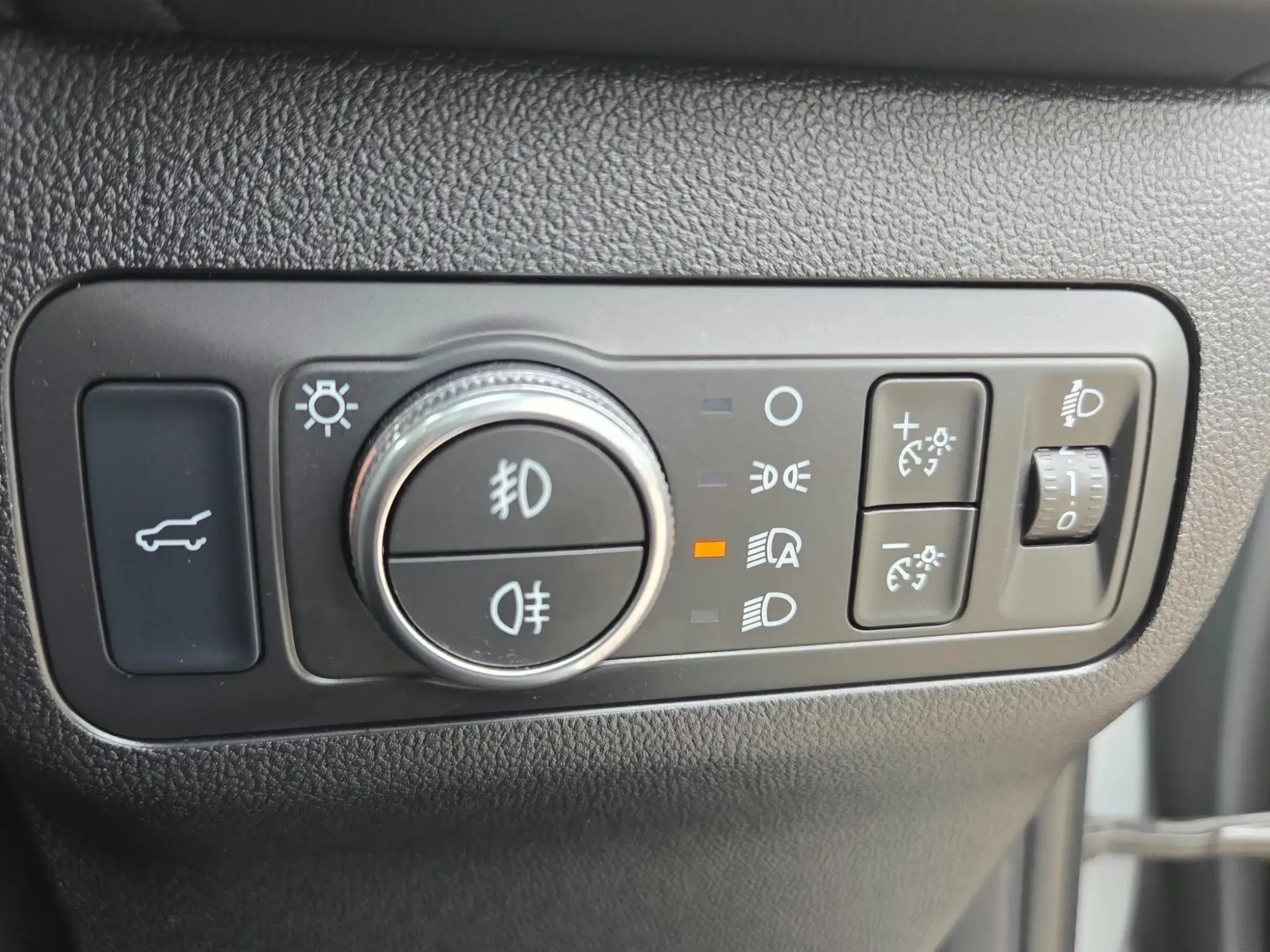 Ford Kuga Hybrid Image 30 Ford Kuga Hybrid Image 30