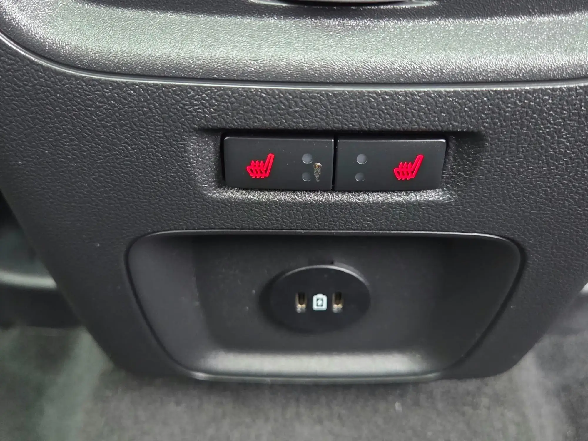 Ford Kuga Hybrid Image 32 Ford Kuga Hybrid Image 32