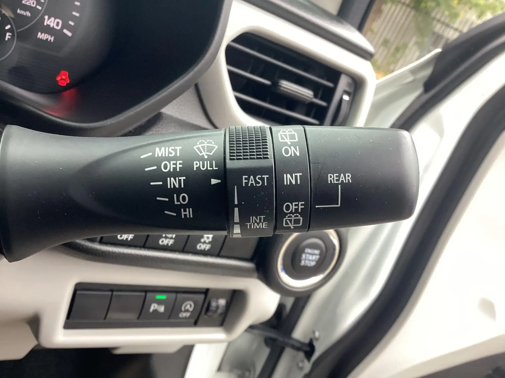 Suzuki Swift Image 13