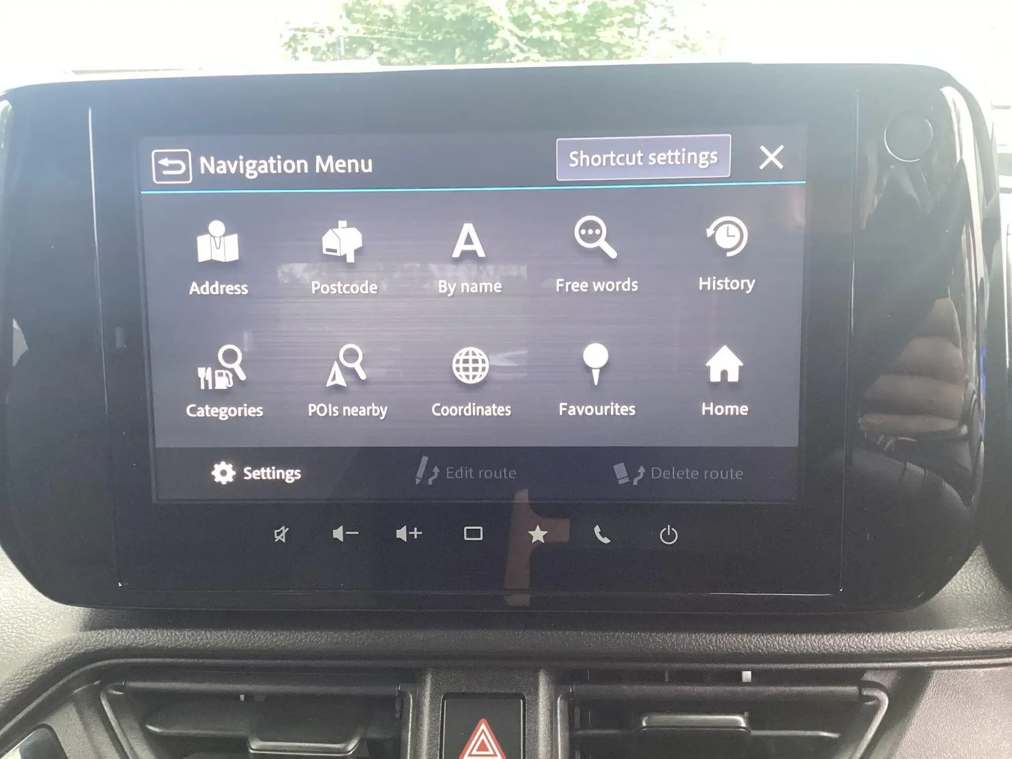 Suzuki Swift Image 22