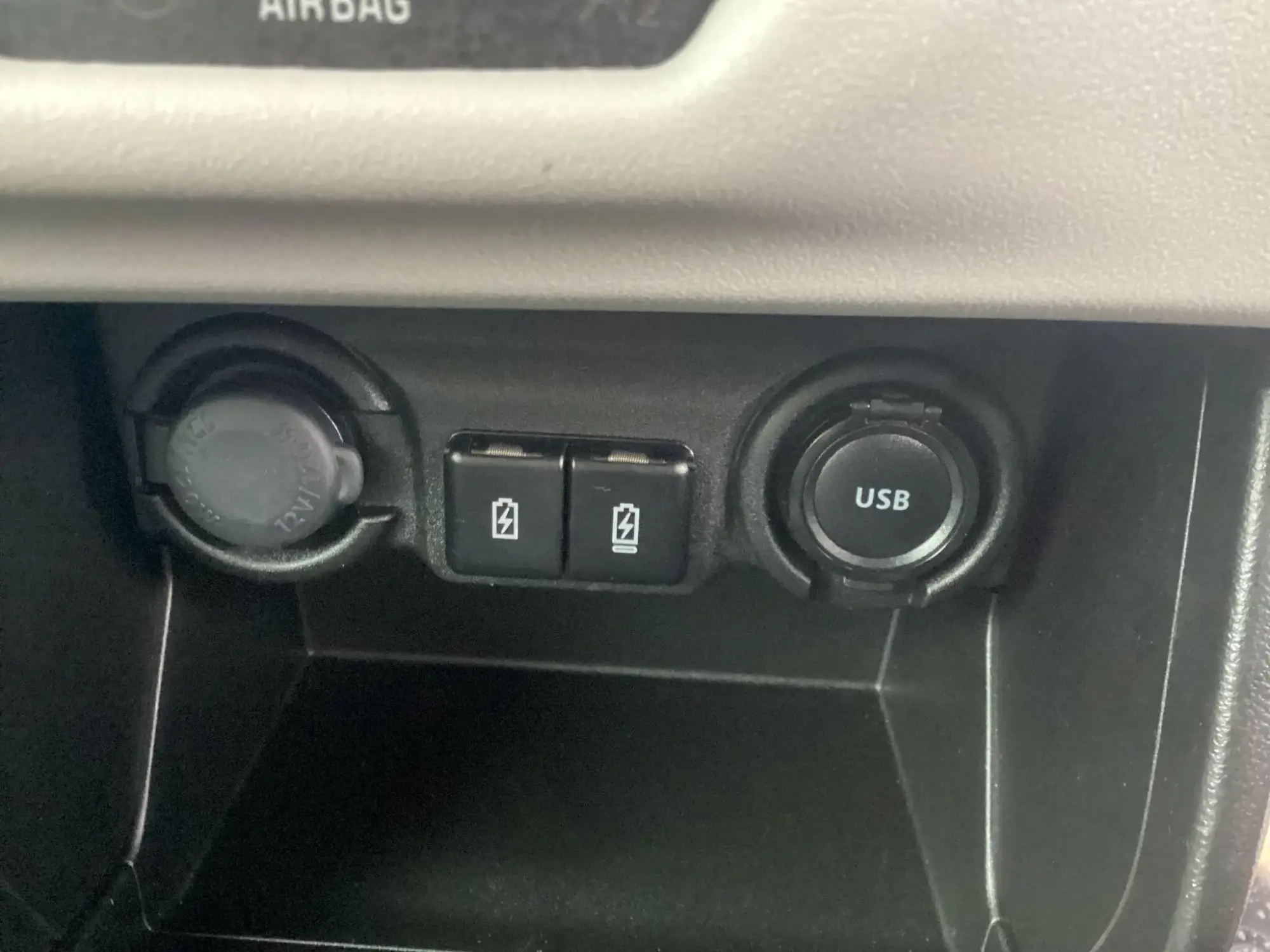 Suzuki Swift Image 30