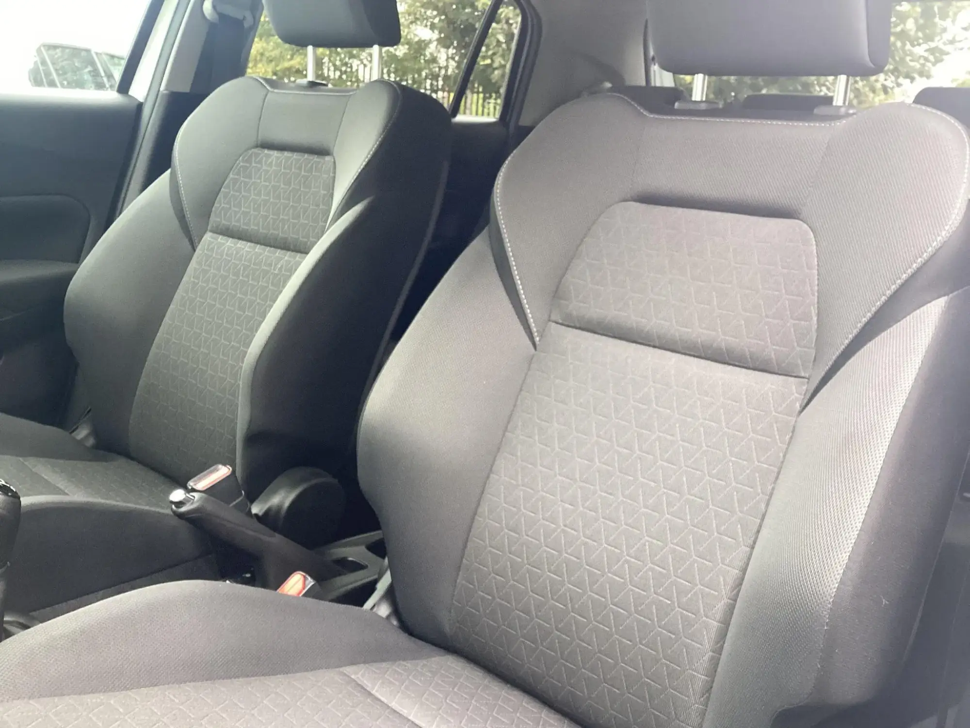 Suzuki Swift Image 34