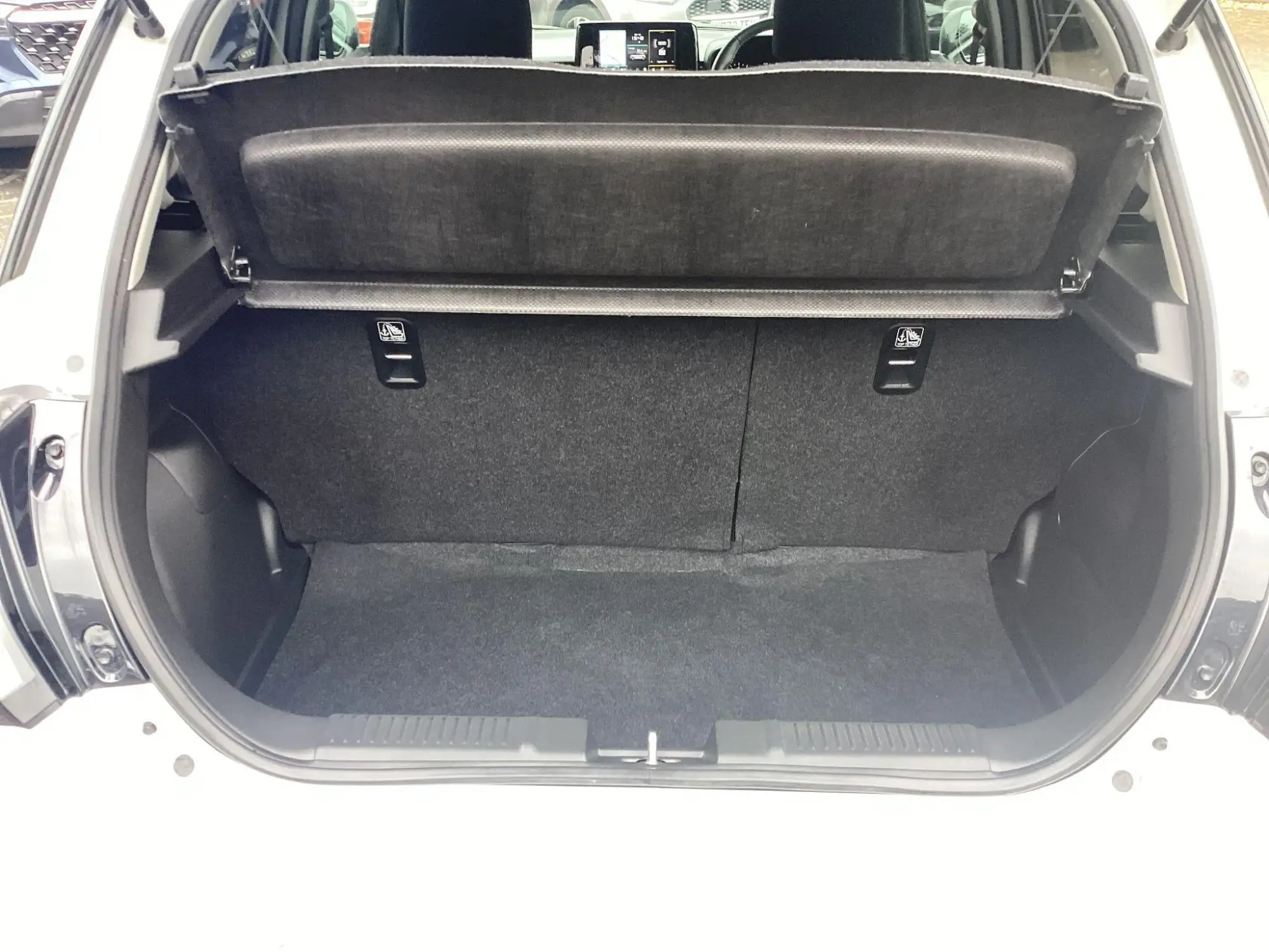 Suzuki Swift Image 39
