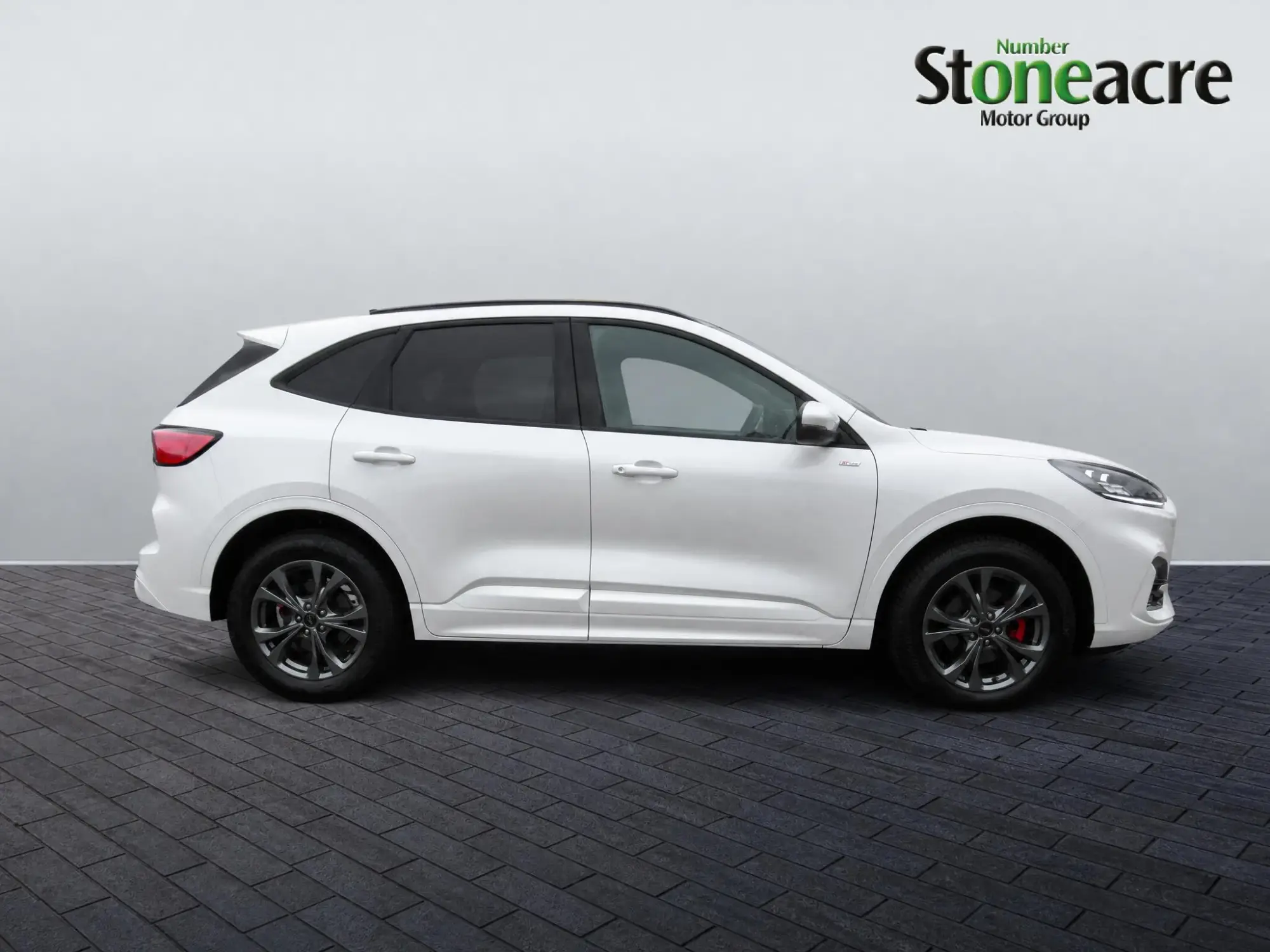 Ford Kuga Plug-In Hybrid Image 3 Ford Kuga Plug-In Hybrid Image 3