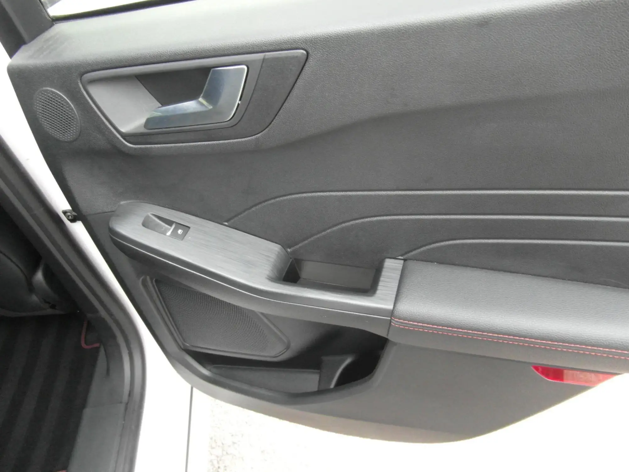 Ford Kuga Plug-In Hybrid Image 21 Ford Kuga Plug-In Hybrid Image 21