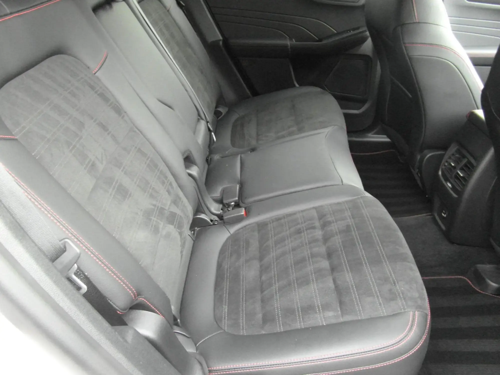 Ford Kuga Plug-In Hybrid Image 22 Ford Kuga Plug-In Hybrid Image 22