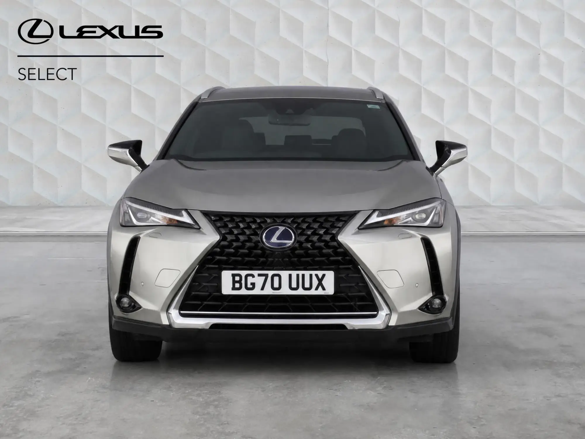 Lexus UX Self-Charging Hybrid 2.0h Premium Plus E-CVT Euro 6 (s/s) 5dr BG70UUX Image 2 Lexus UX Self-Charging Hybrid 2.0h Premium Plus E-CVT Euro 6 (s/s) 5dr BG70UUX Image 2
