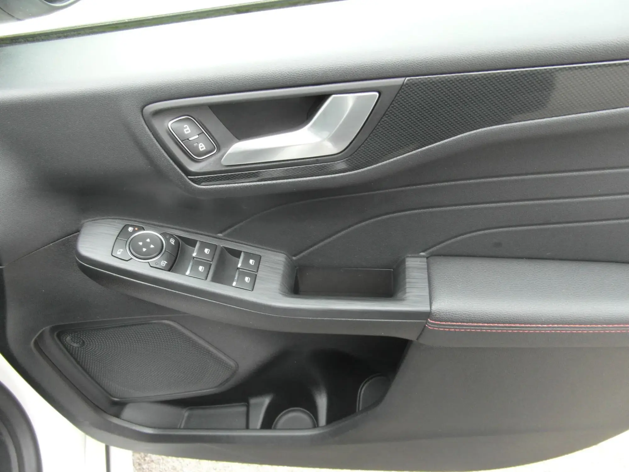 Ford Kuga Plug-In Hybrid Image 26 Ford Kuga Plug-In Hybrid Image 26