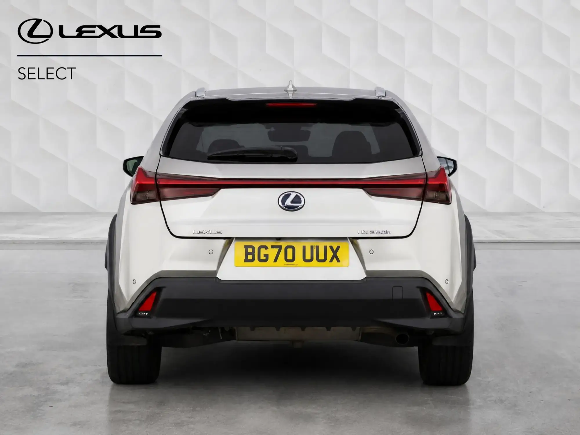 Lexus UX Self-Charging Hybrid Image 6 Lexus UX Self-Charging Hybrid Image 6