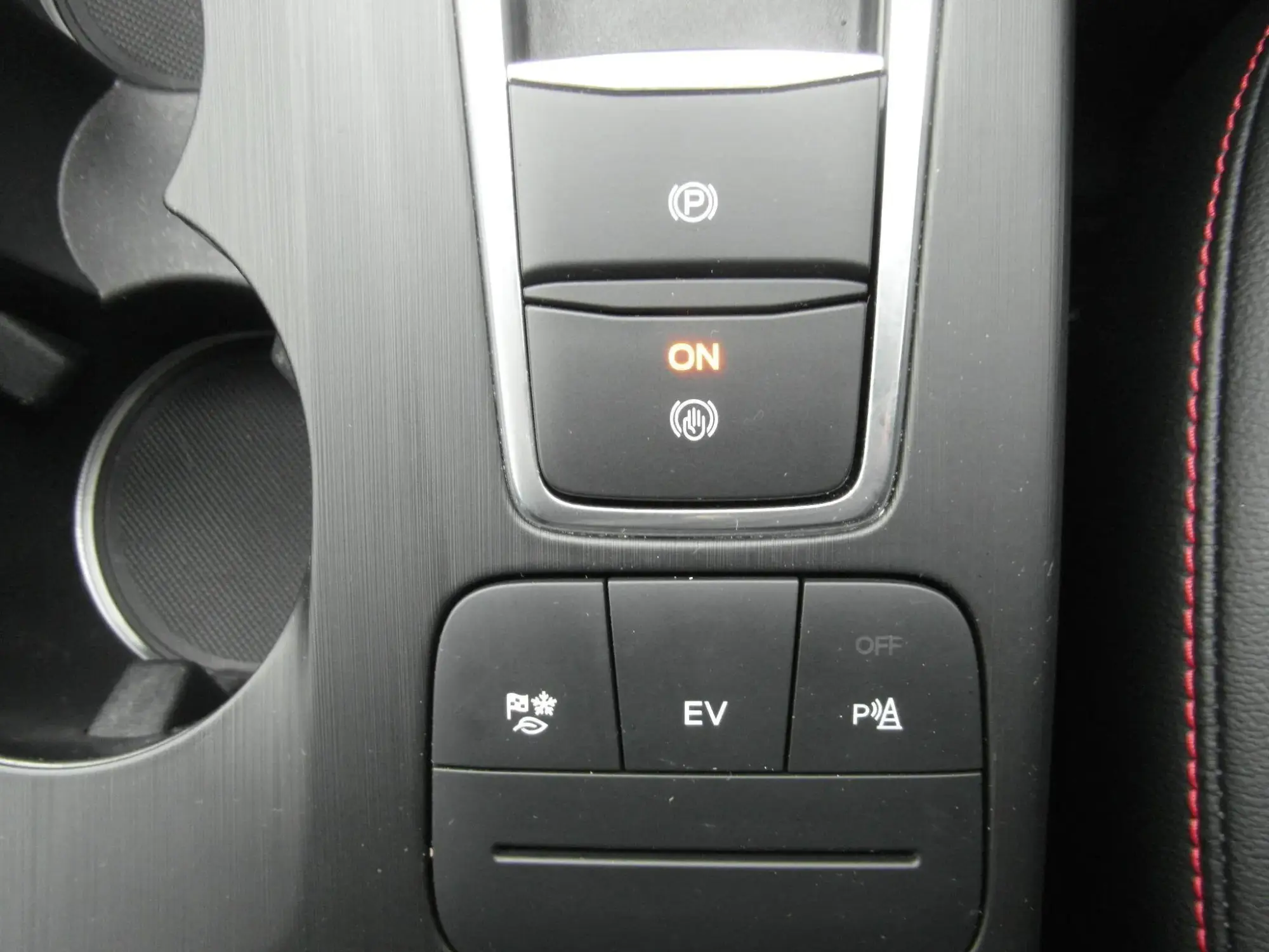 Ford Kuga Plug-In Hybrid Image 36 Ford Kuga Plug-In Hybrid Image 36