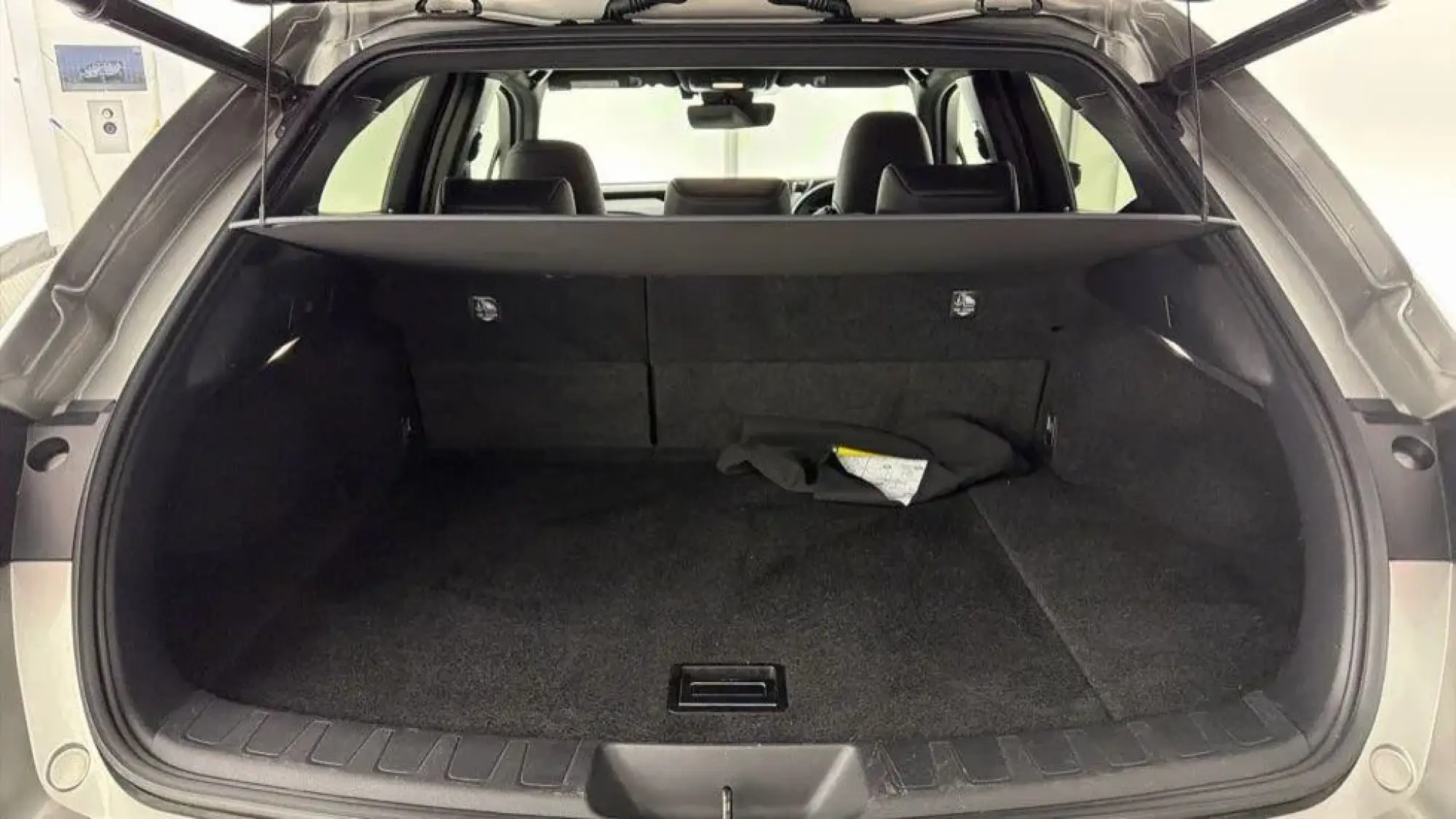 Lexus UX Self-Charging Hybrid Image 21 Lexus UX Self-Charging Hybrid Image 21