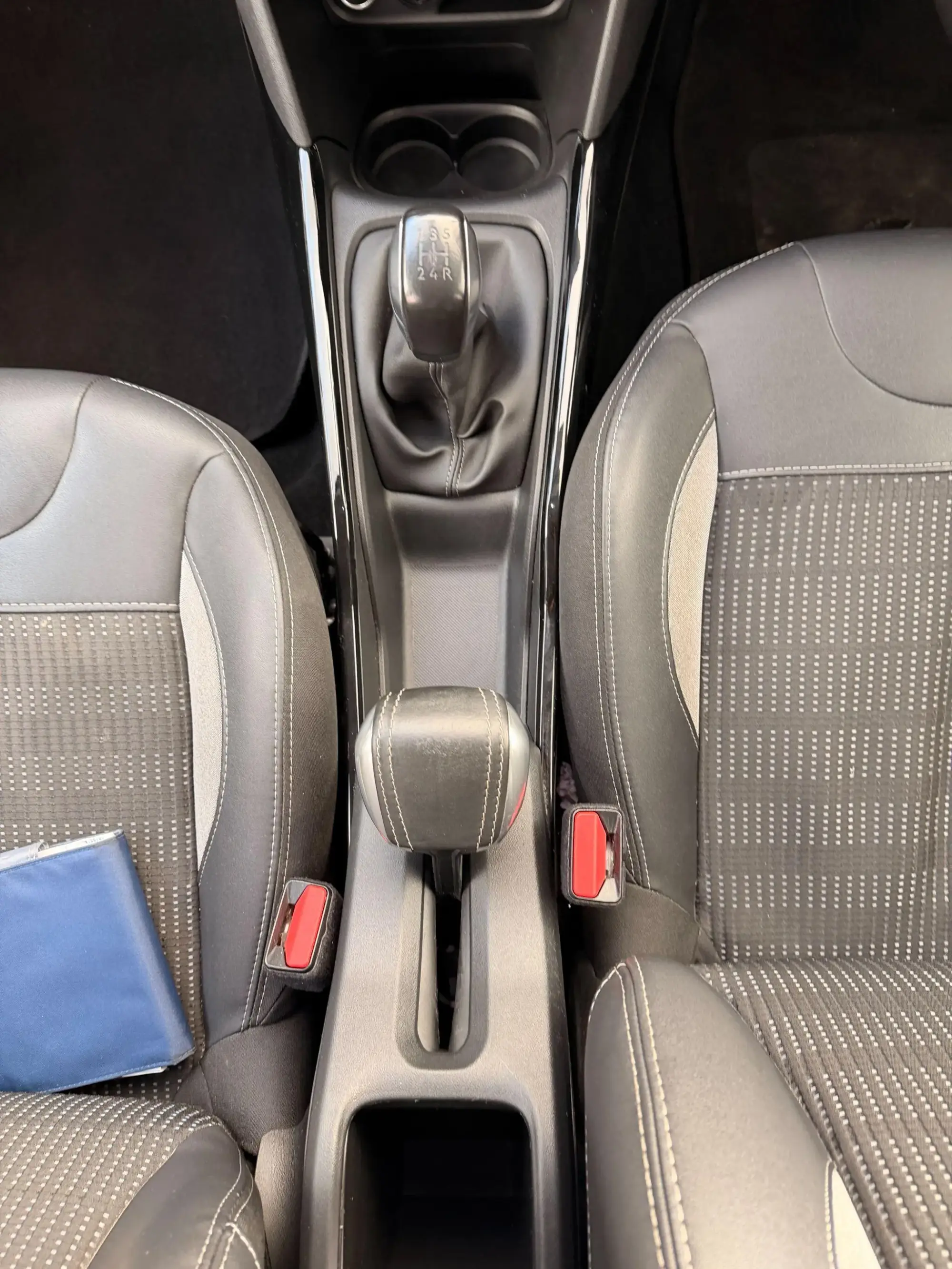 Peugeot 2008 Image 12