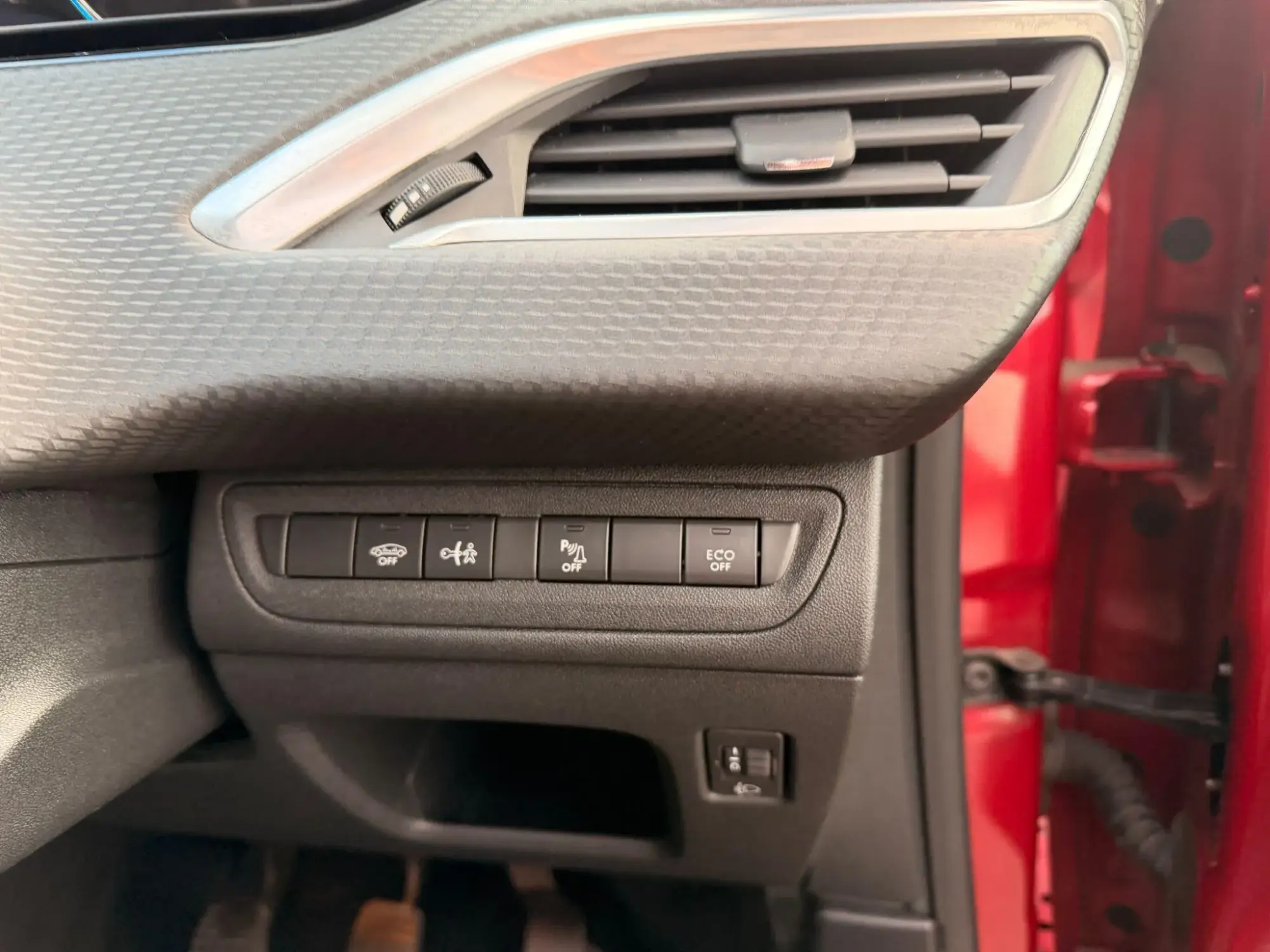 Peugeot 2008 Image 19
