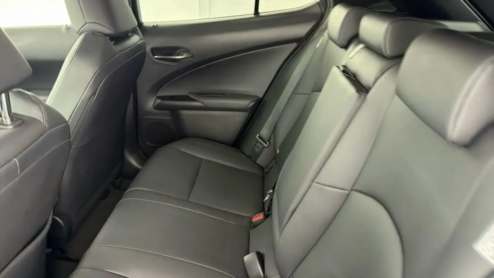 Lexus UX Self-Charging Hybrid Image 13 Lexus UX Self-Charging Hybrid Image 13
