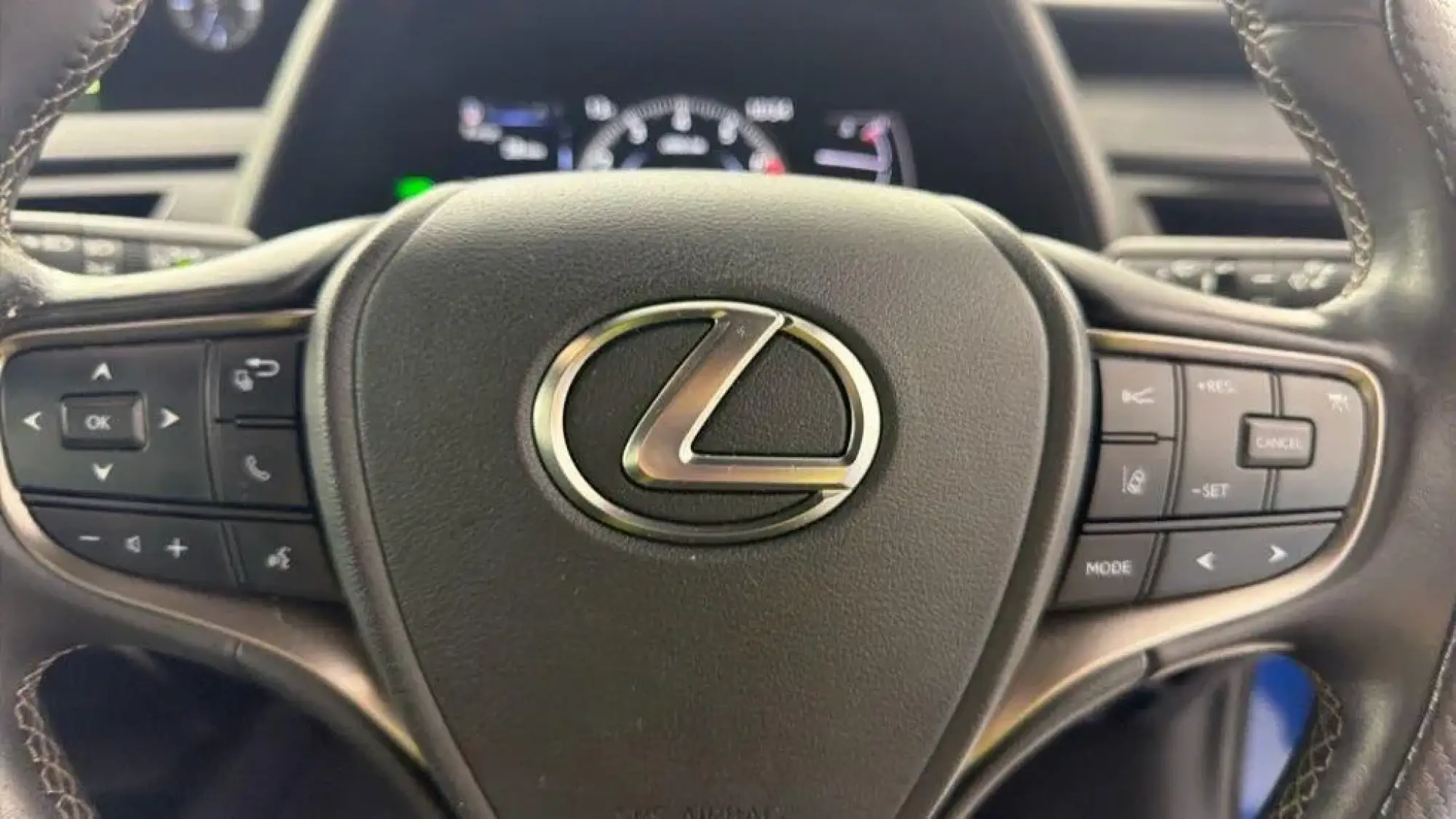 Lexus UX Self-Charging Hybrid Image 14 Lexus UX Self-Charging Hybrid Image 14