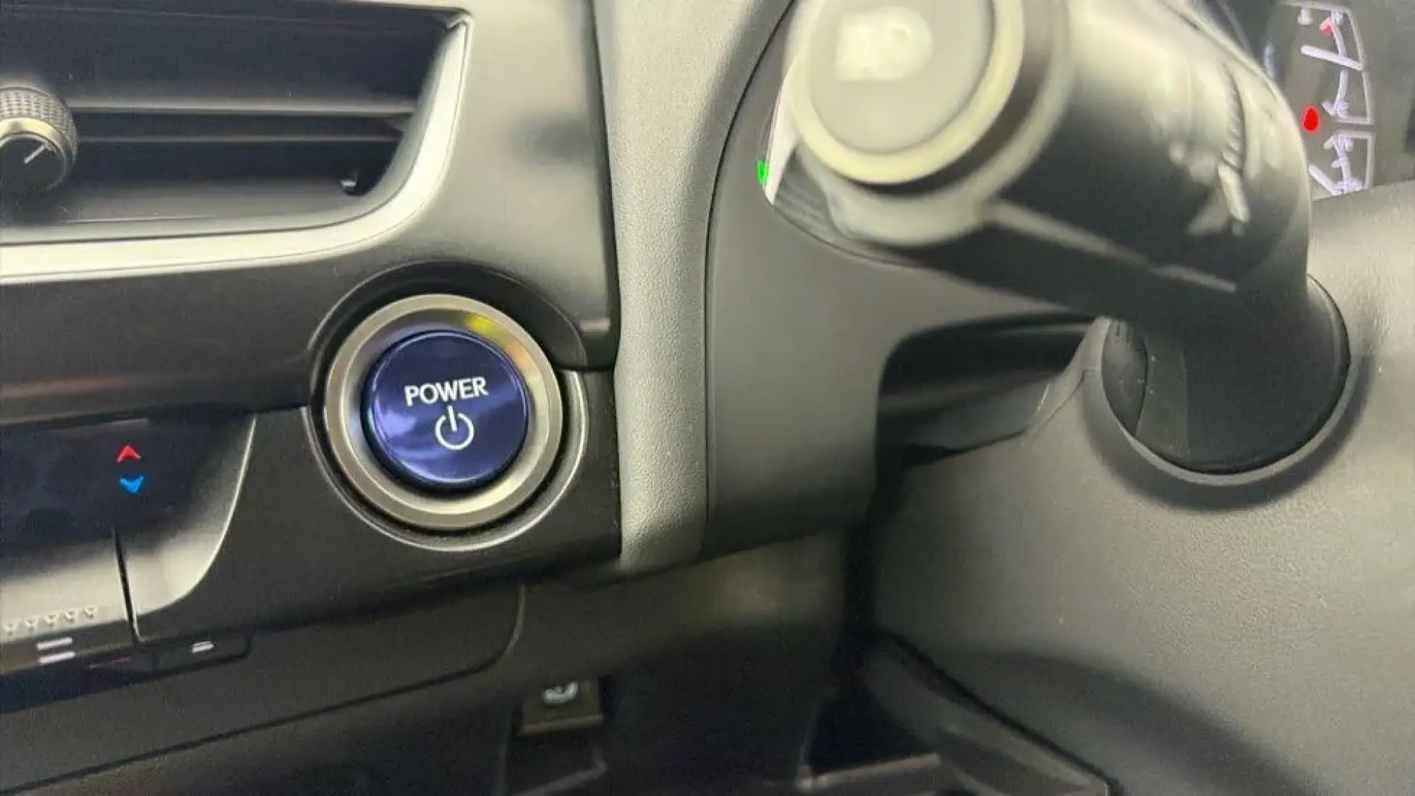 Lexus UX Self-Charging Hybrid Image 15 Lexus UX Self-Charging Hybrid Image 15