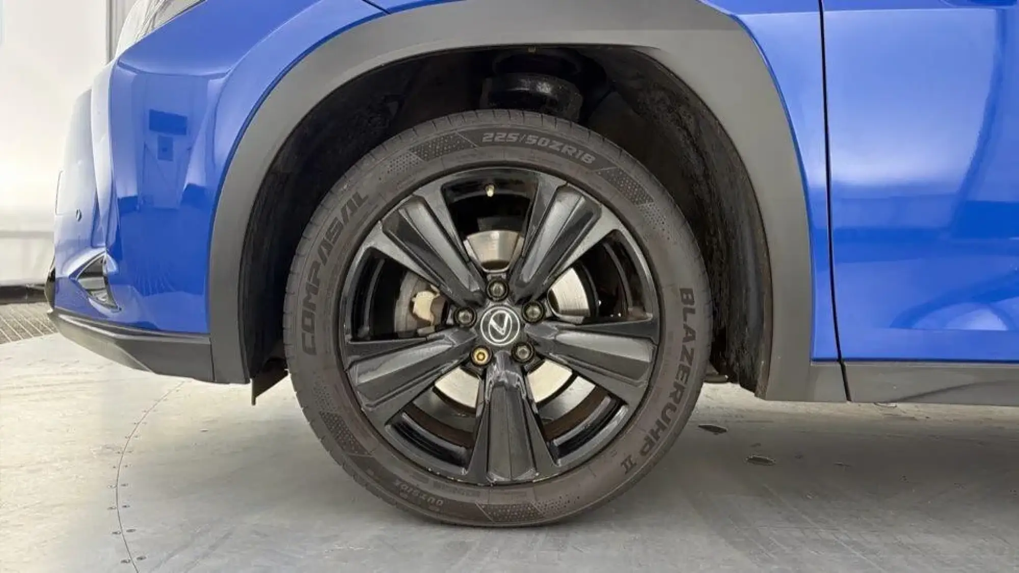 Lexus UX Self-Charging Hybrid Image 17 Lexus UX Self-Charging Hybrid Image 17