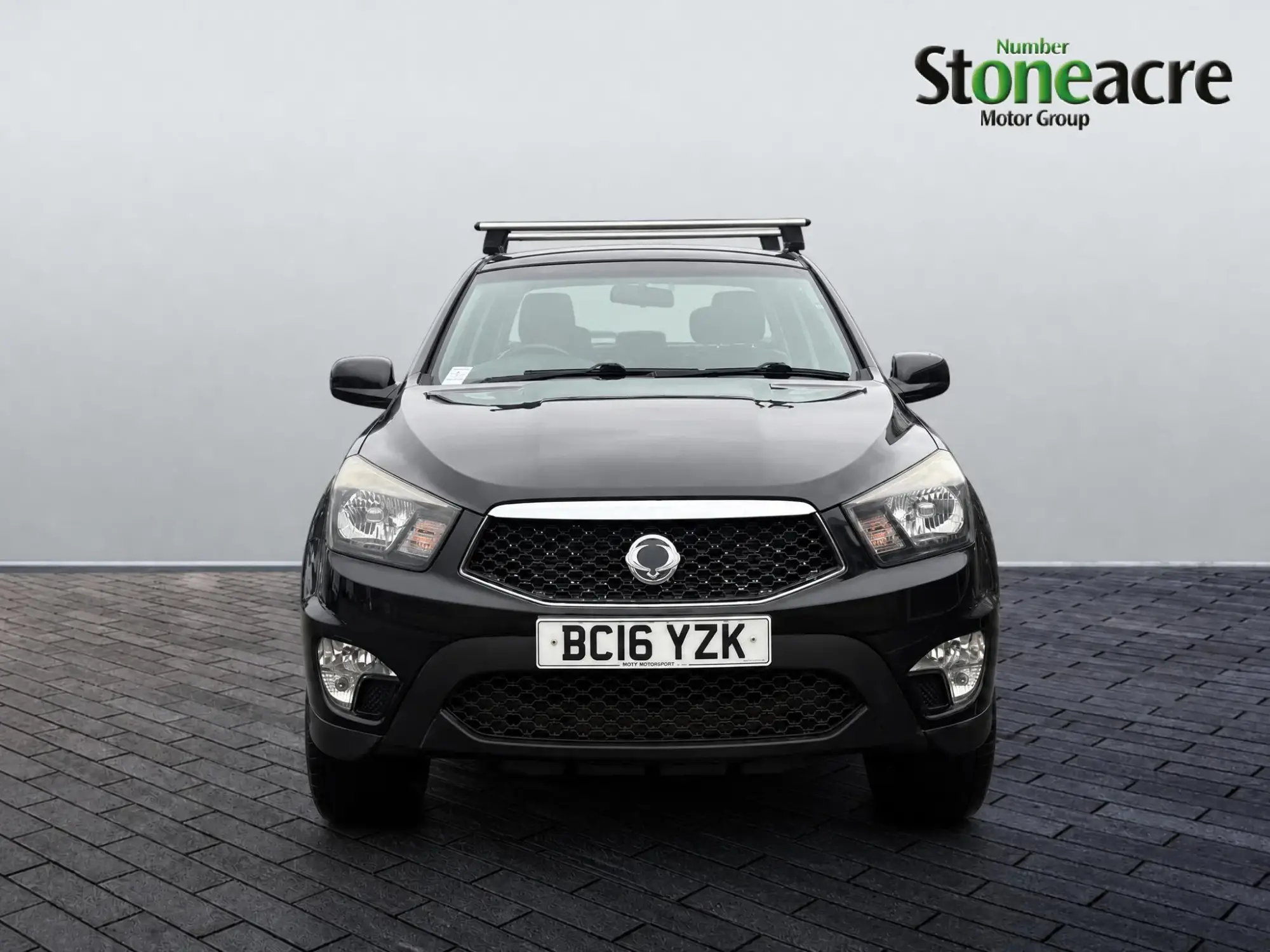 SSangyong Korando Sports 2.0D EX Auto 4WD Euro 5 4dr BC16YZK Image 2