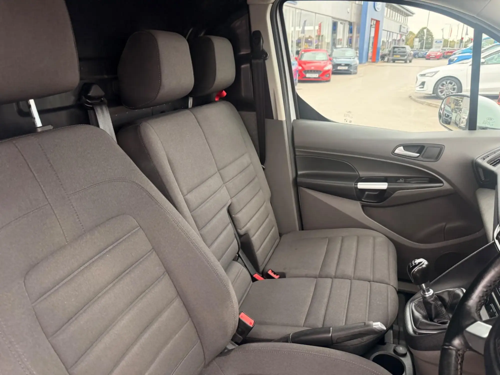 Ford Transit Connect Image 9