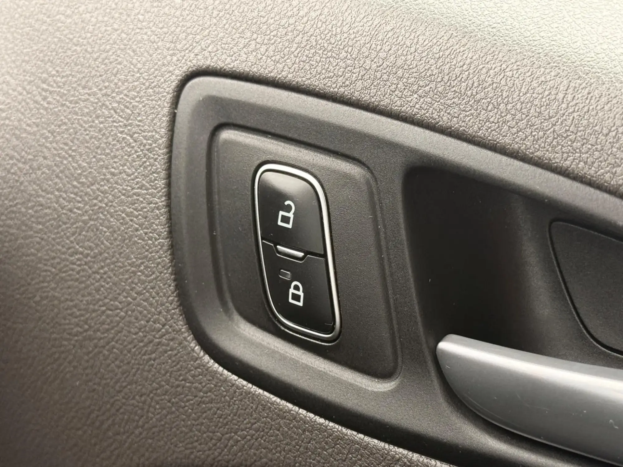Ford Transit Connect Image 11
