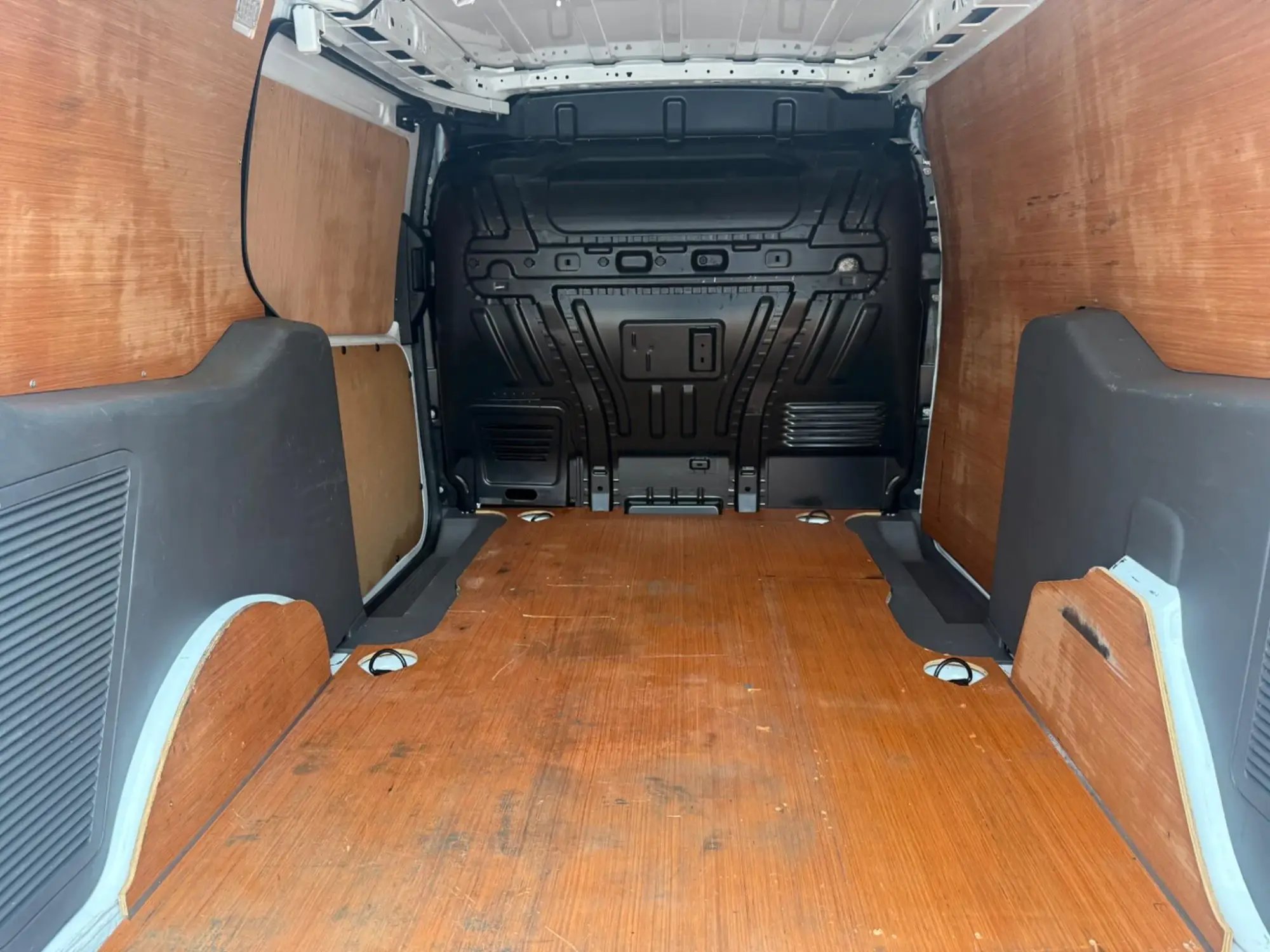 Ford Transit Connect Image 32