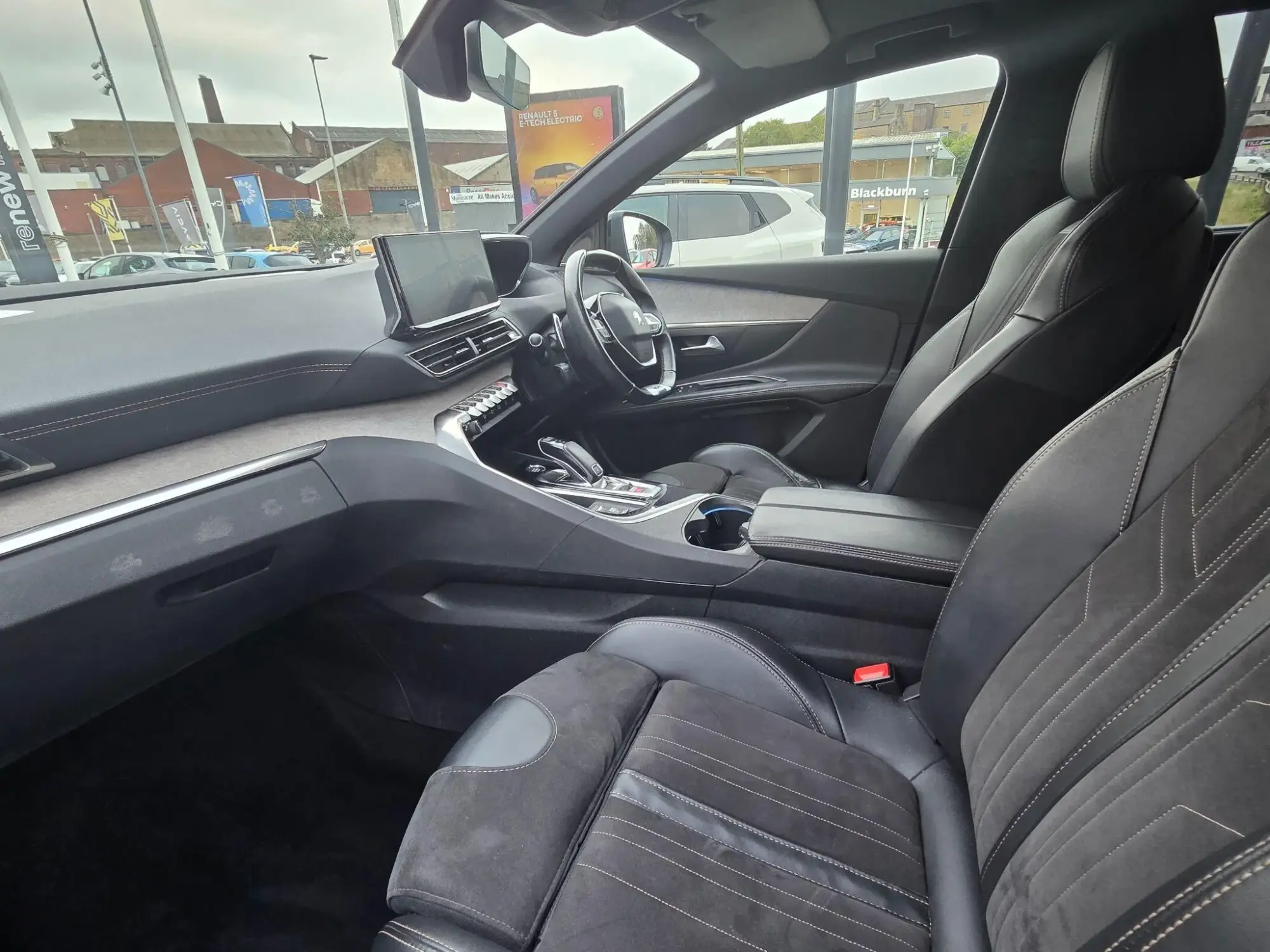Peugeot 5008 Image 17