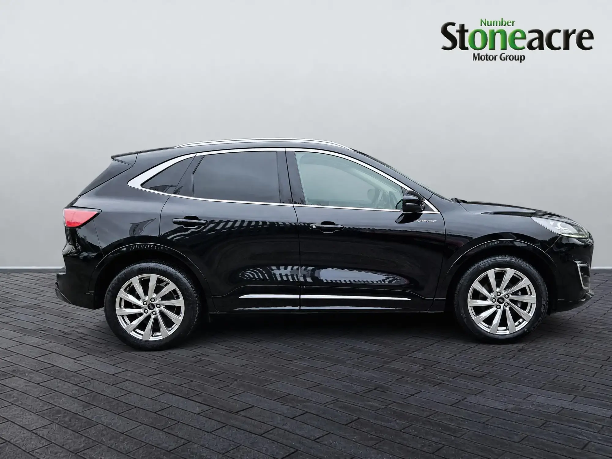 Ford Kuga Hybrid 2.5h Duratec Vignale CVT Euro 6 (s/s) 5dr CY23LXH Image 2 Ford Kuga Hybrid 2.5h Duratec Vignale CVT Euro 6 (s/s) 5dr CY23LXH Image 2