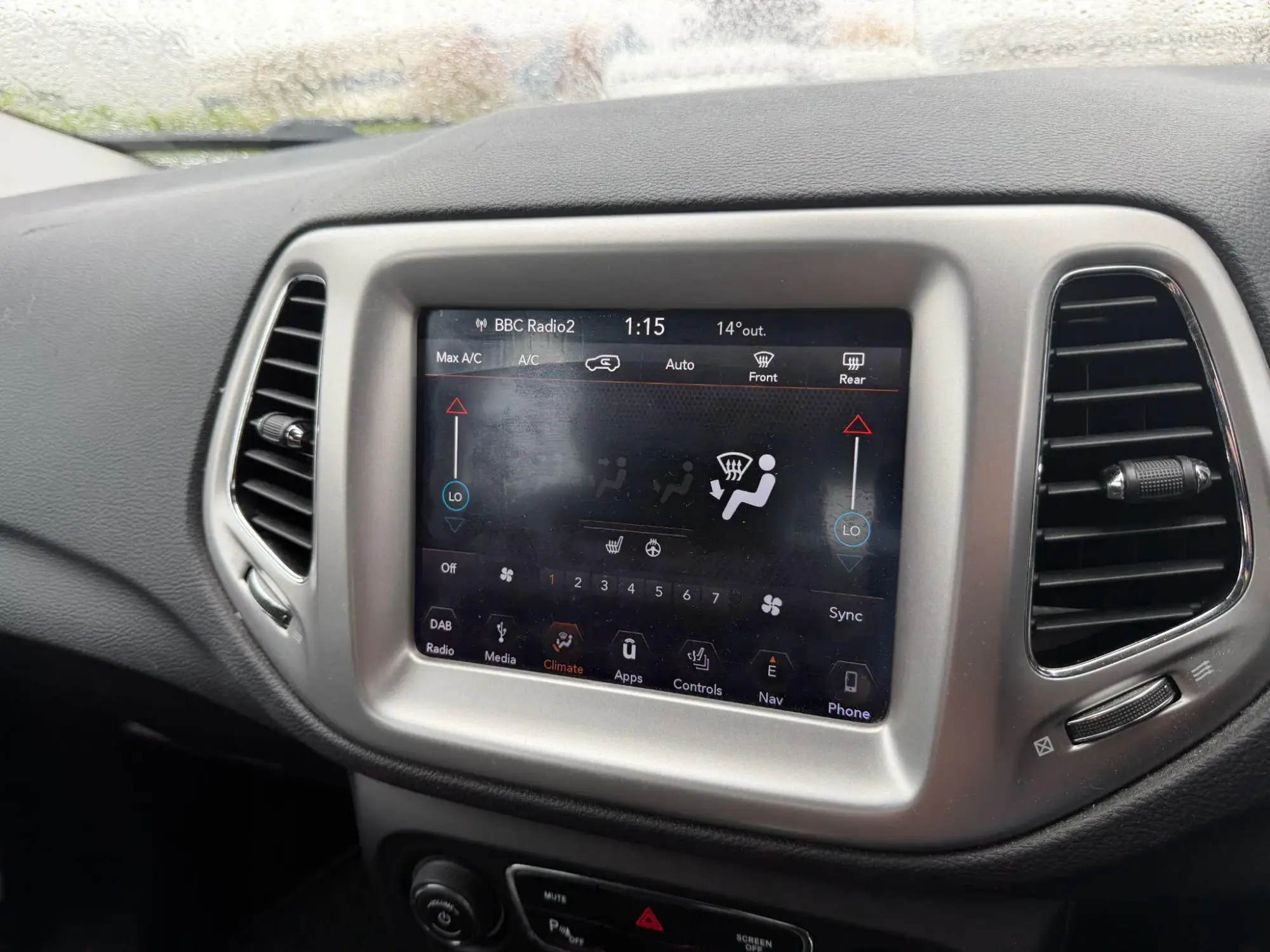 Jeep Compass Image 17