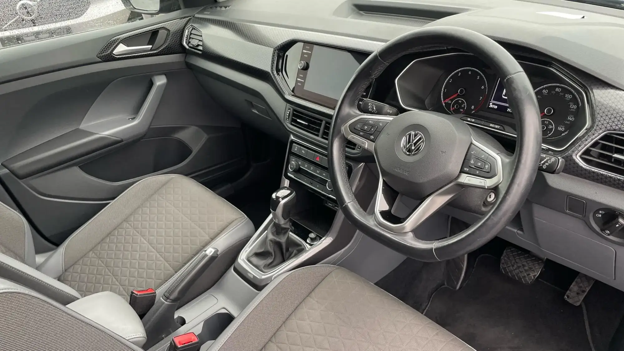 Volkswagen T-Cross Image 4