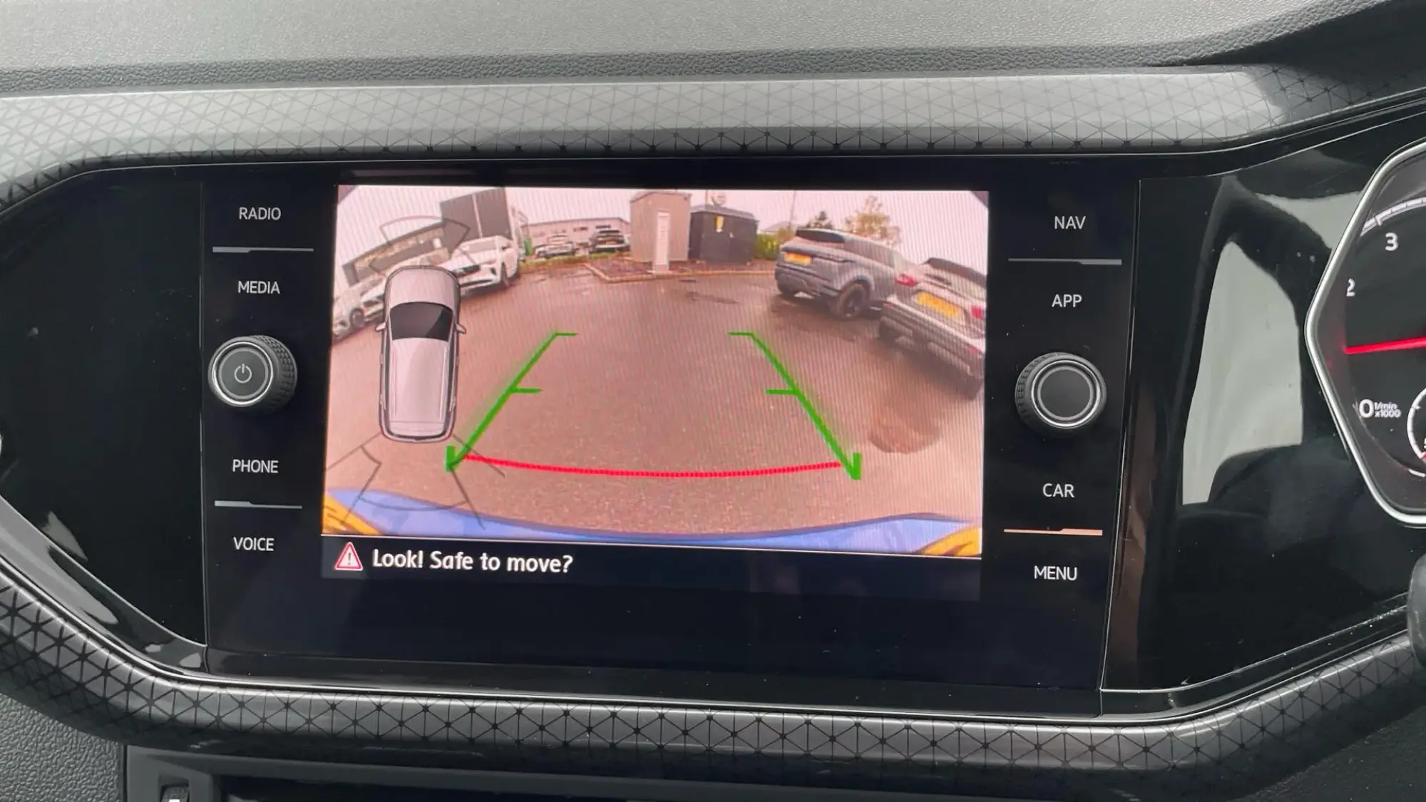 Volkswagen T-Cross Image 17