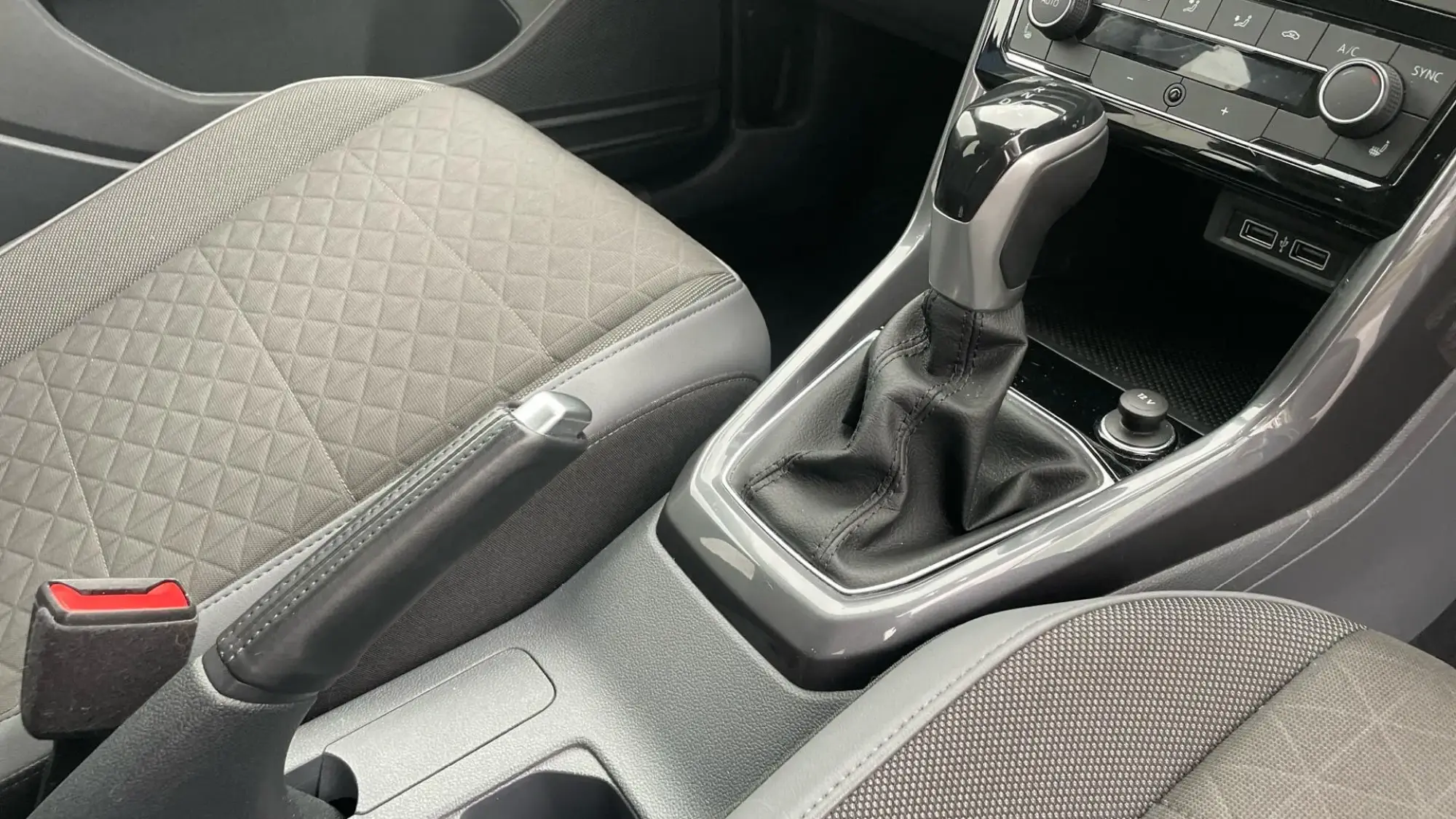 Volkswagen T-Cross Image 23