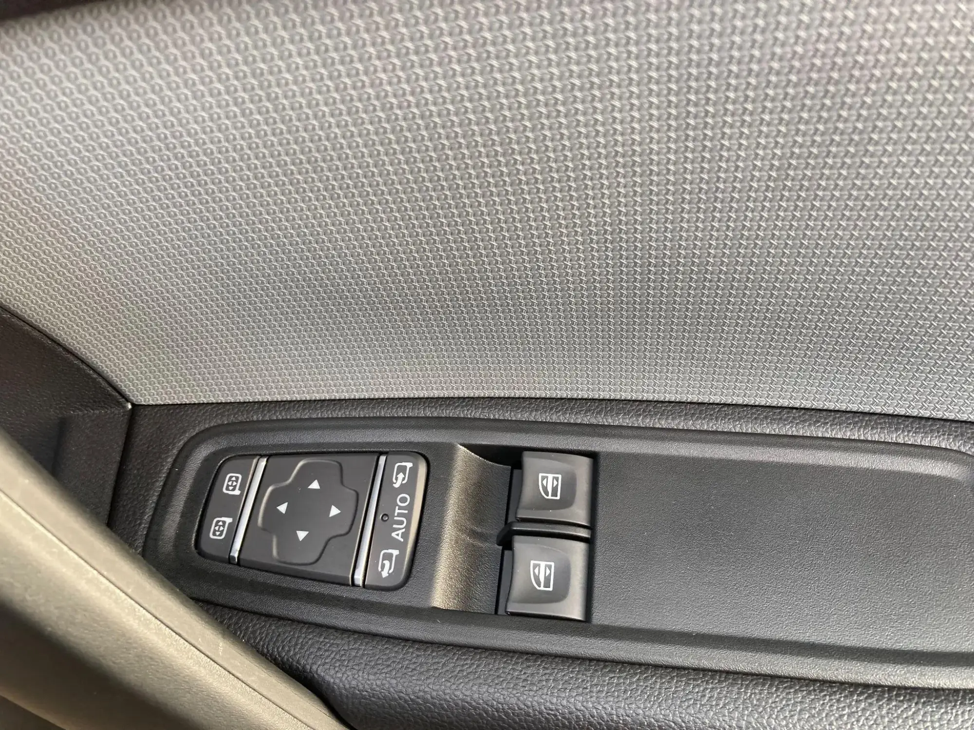 Nissan Townstar Image 35