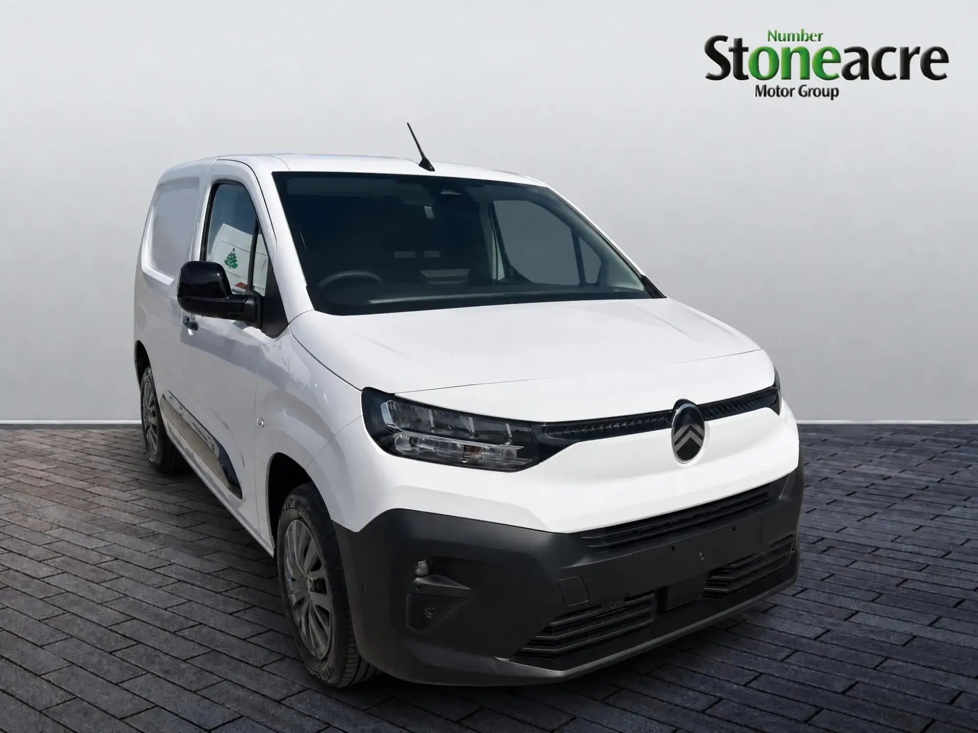 Citroen Berlingo 1.5 Driver M A8 SWB Euro 6 (s/s) 5dr YP76NVV Image 1 Citroen Berlingo 1.5 Driver M A8 SWB Euro 6 (s/s) 5dr YP76NVV Image 1