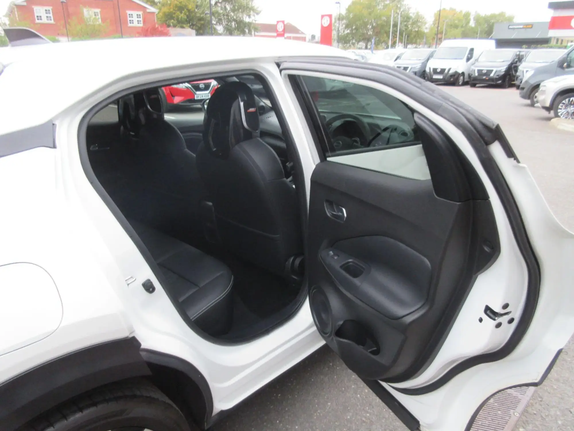 Nissan Juke Hybrid Image 13 Nissan Juke Hybrid Image 13