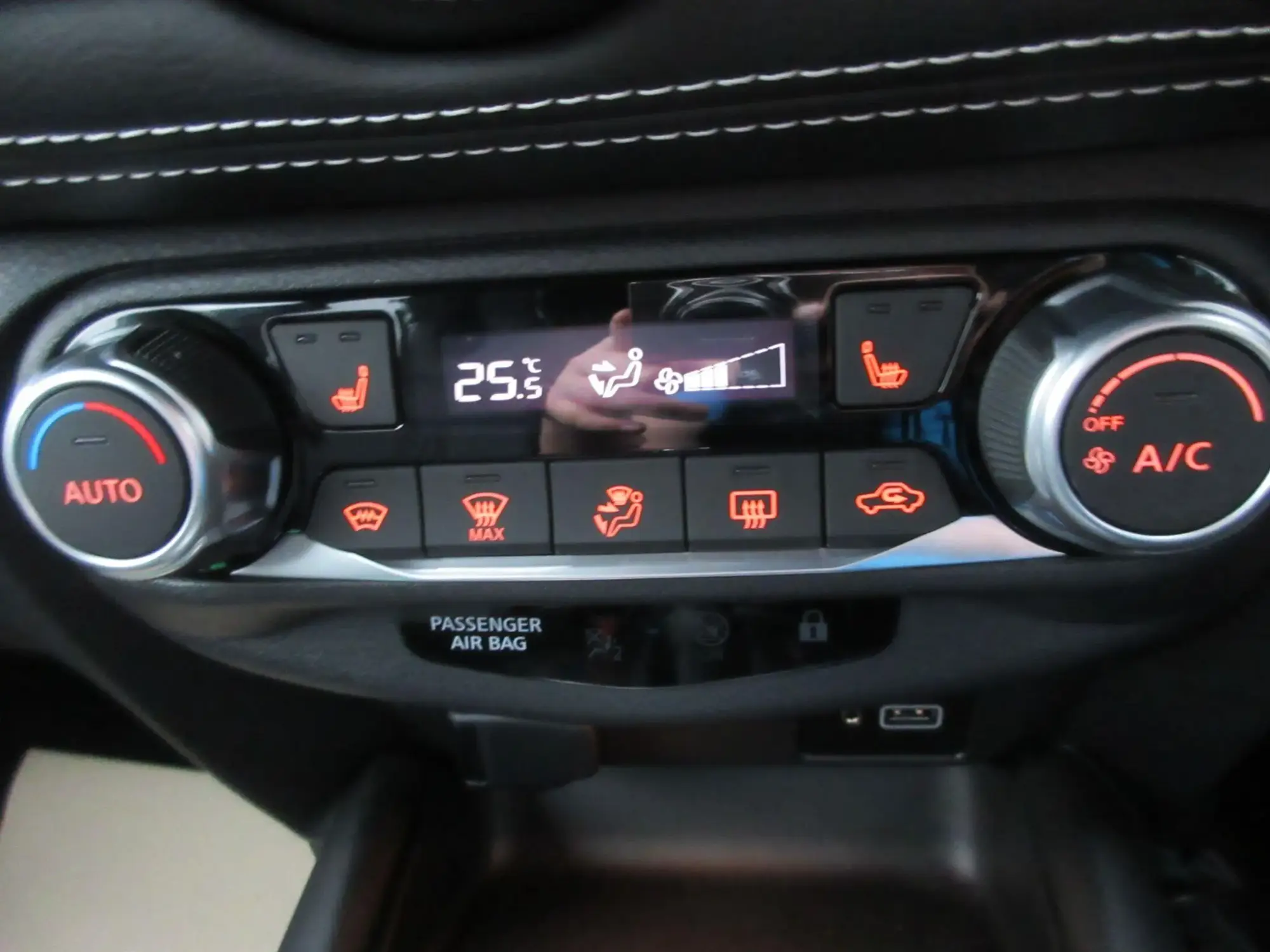 Nissan Juke Hybrid Image 32 Nissan Juke Hybrid Image 32