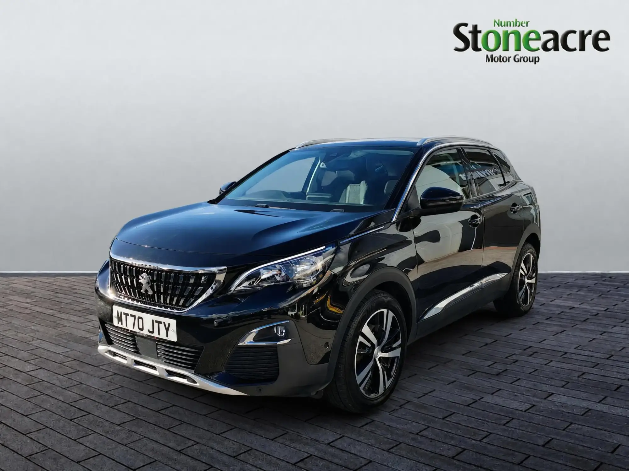 Peugeot 3008 1.2 PureTech Allure Euro 6 (s/s) 5dr MT70JTY Image 3