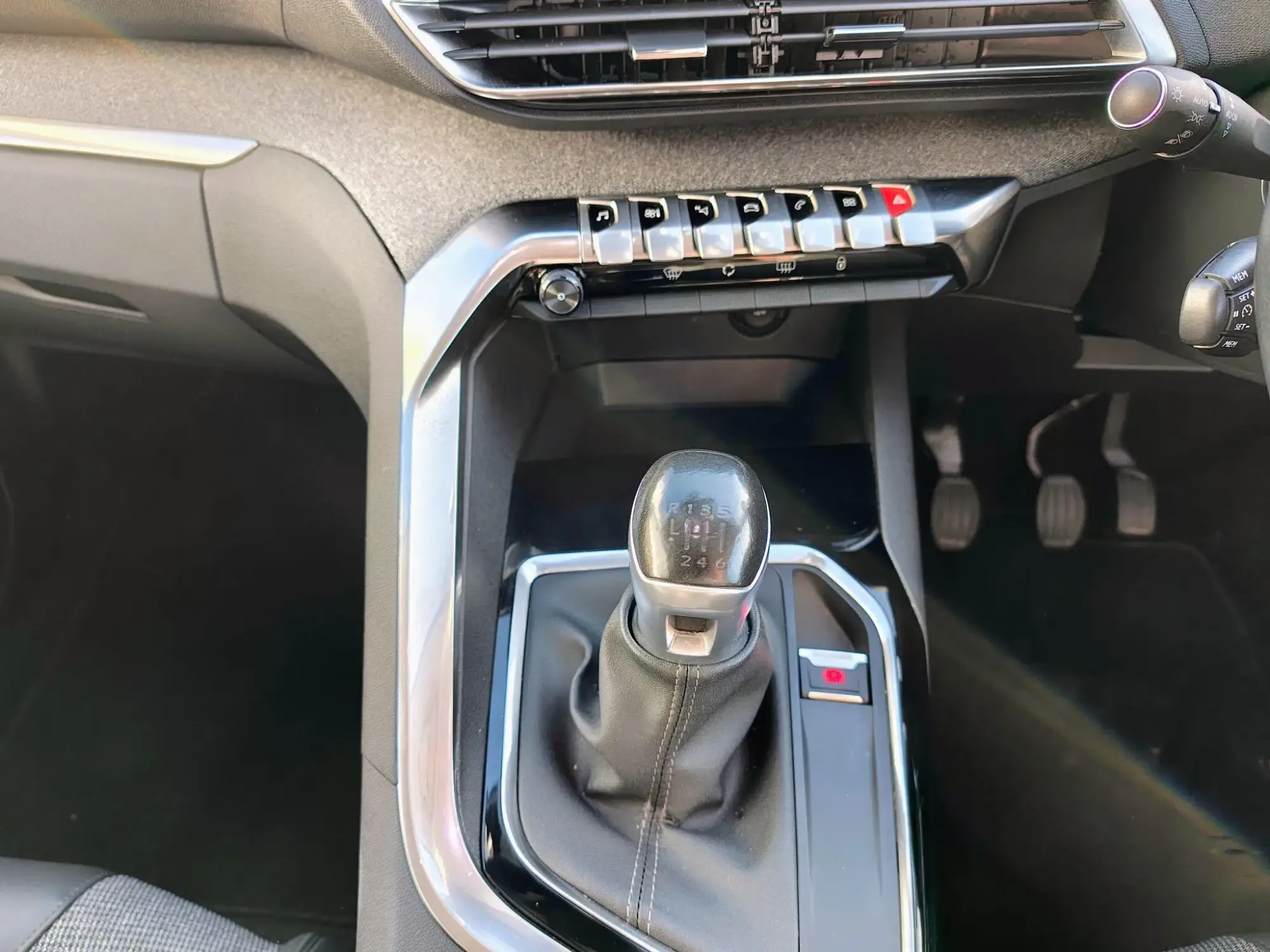 Peugeot 3008 Image 10
