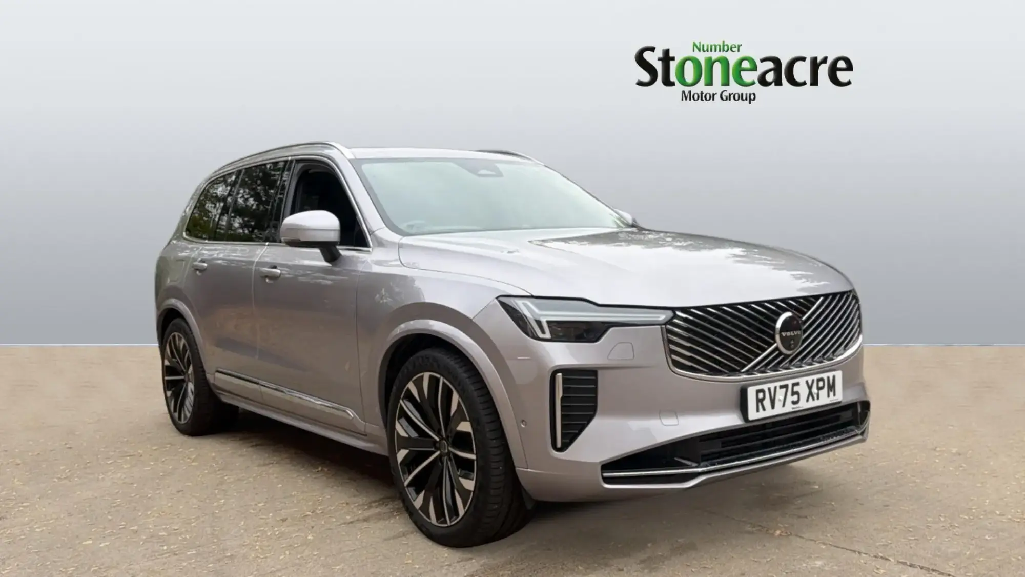 Volvo XC90 Plug-In Hybrid 2.0 T8 18.8kWh Ultra Bright Auto 4WD Euro 6 (s/s) 5dr RV75XPM Image 1 Volvo XC90 Plug-In Hybrid 2.0 T8 18.8kWh Ultra Bright Auto 4WD Euro 6 (s/s) 5dr RV75XPM Image 1